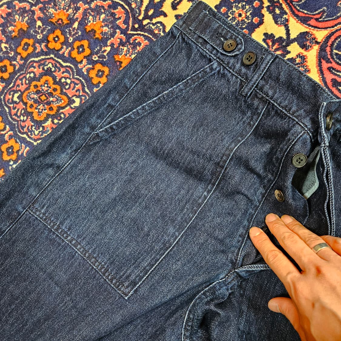 더만(THEMANN) 핀턱 뒷 밴딩 와이드 팬츠 50size 상품이미지6