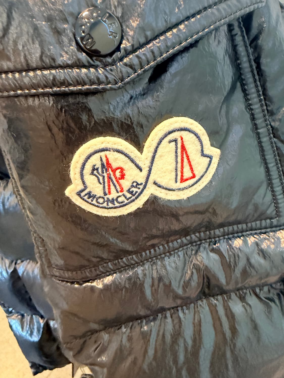 몽클레어 마야 70 패딩 블랙유광 5사이즈 상품이미지1