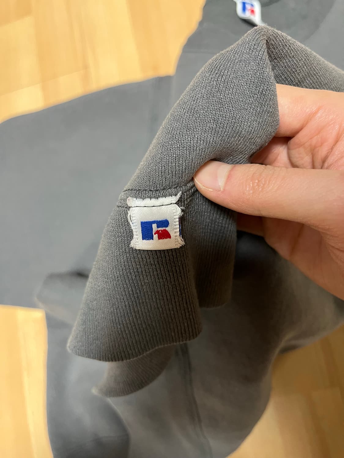 러셀 애슬레틱 90s 빈티지 스웻셔츠 차콜 상품이미지4