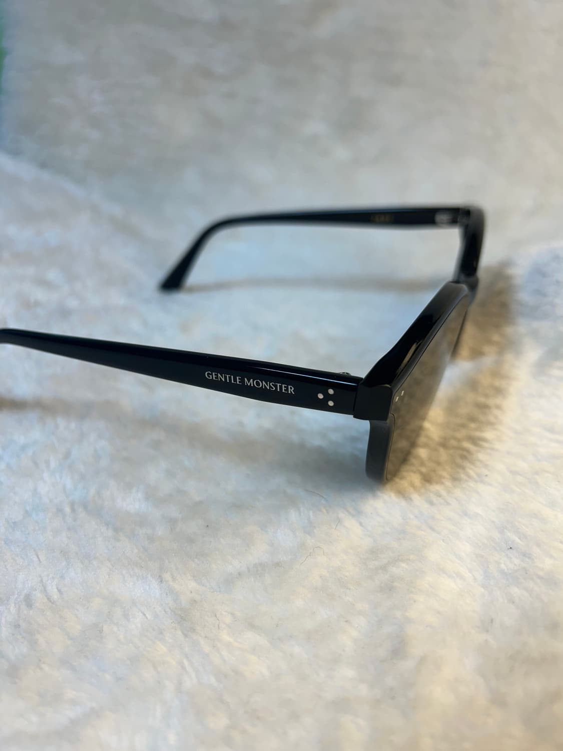 젠틀몬스터 제이드-01(블랙/블랙) 상품이미지4