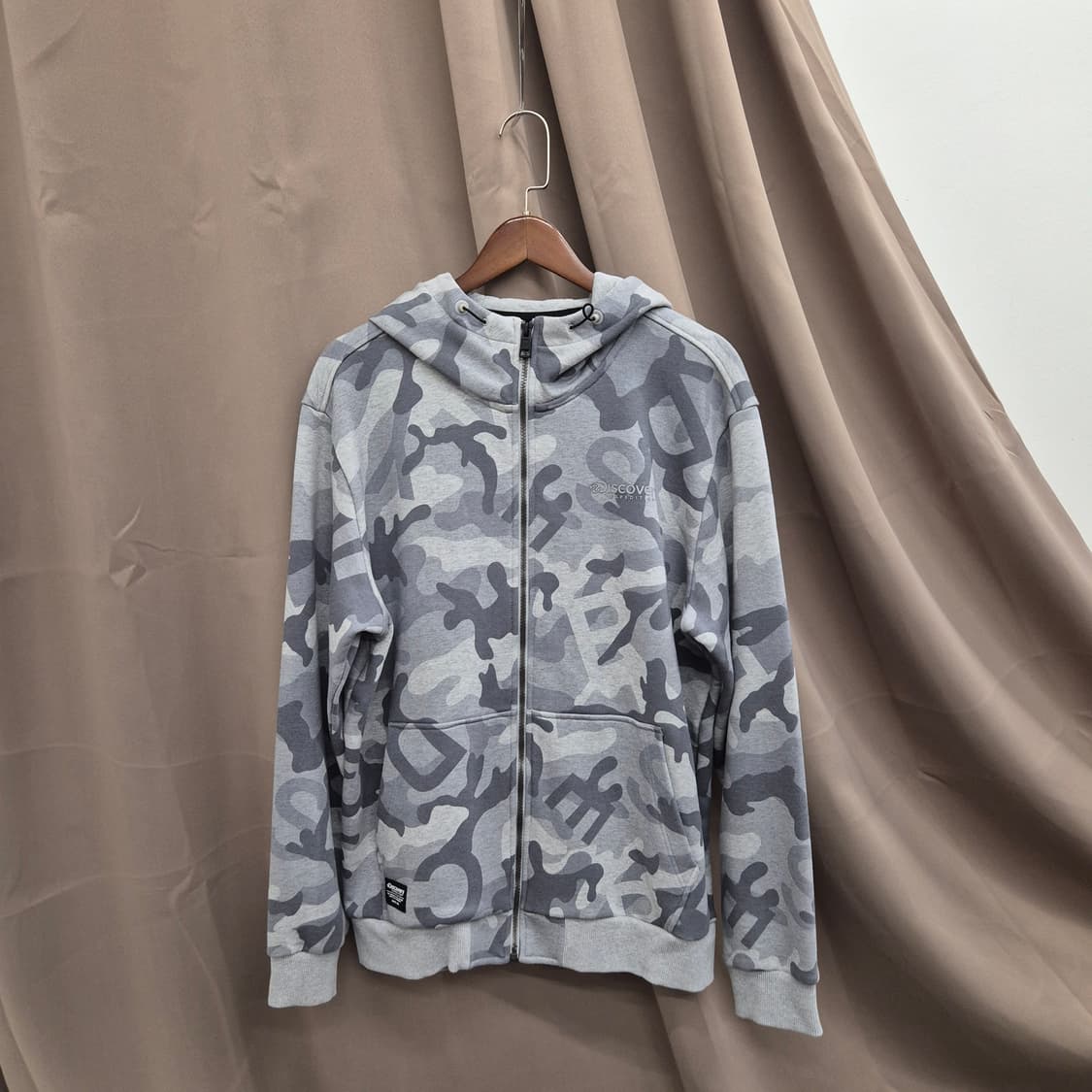 디스커버리 카모 후드 집업 110 상품이미지1