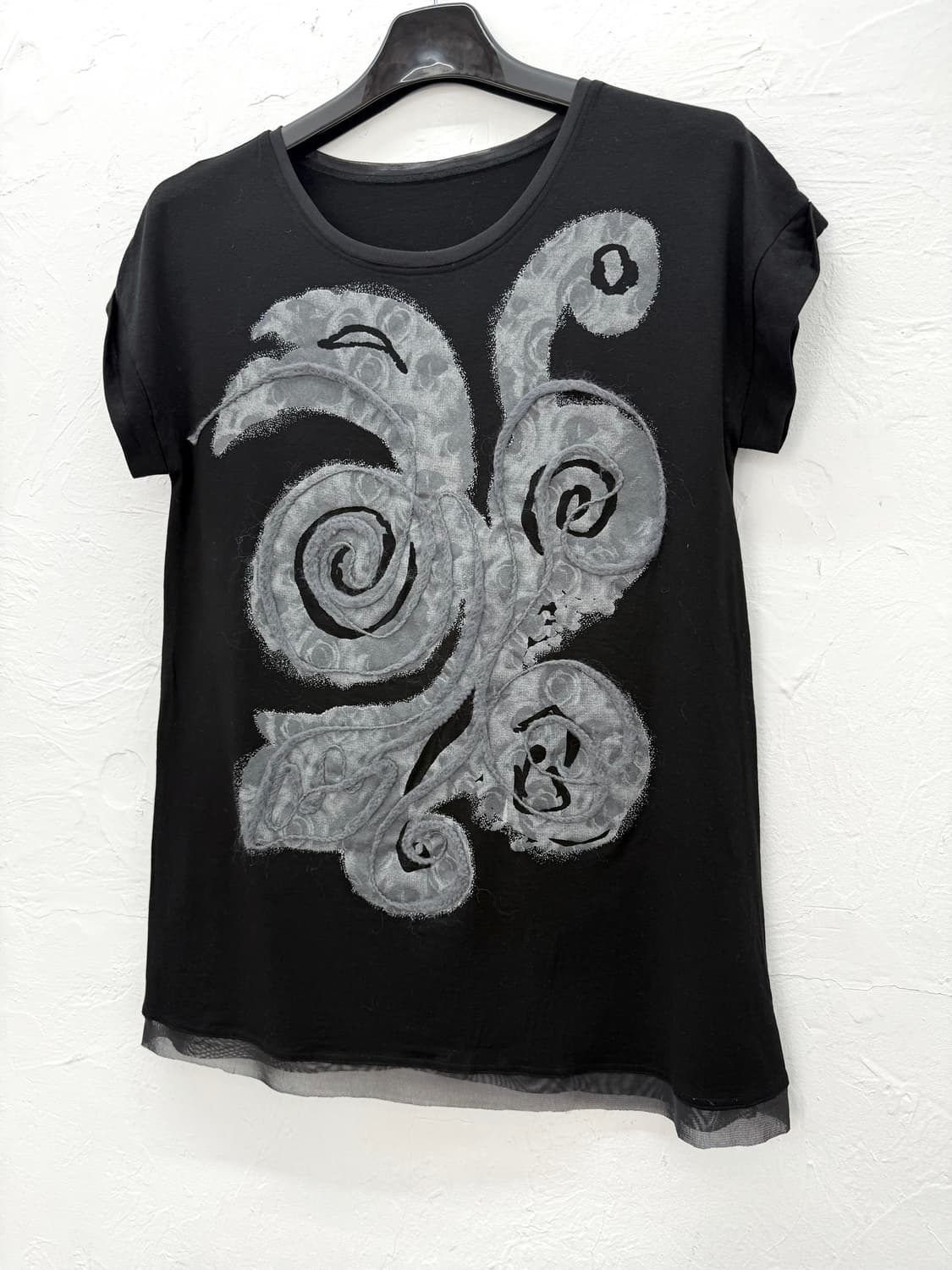 plusiv 스월 티셔츠 상품이미지2