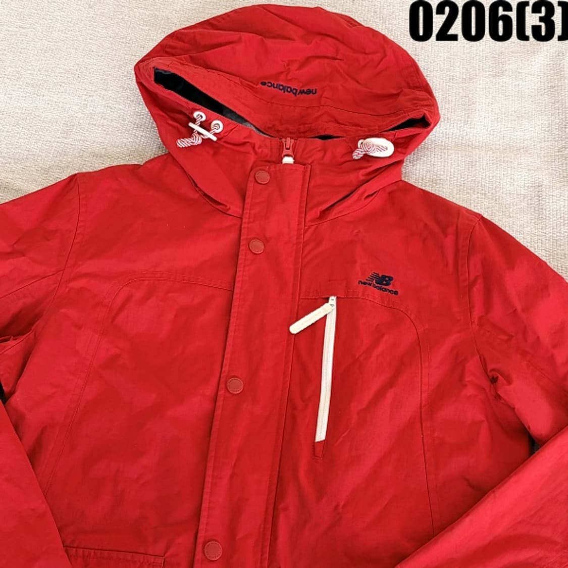 [85] 뉴발란스 키즈 여성 빨간색 후드 바람막이 자켓 0206(3) 상품이미지1