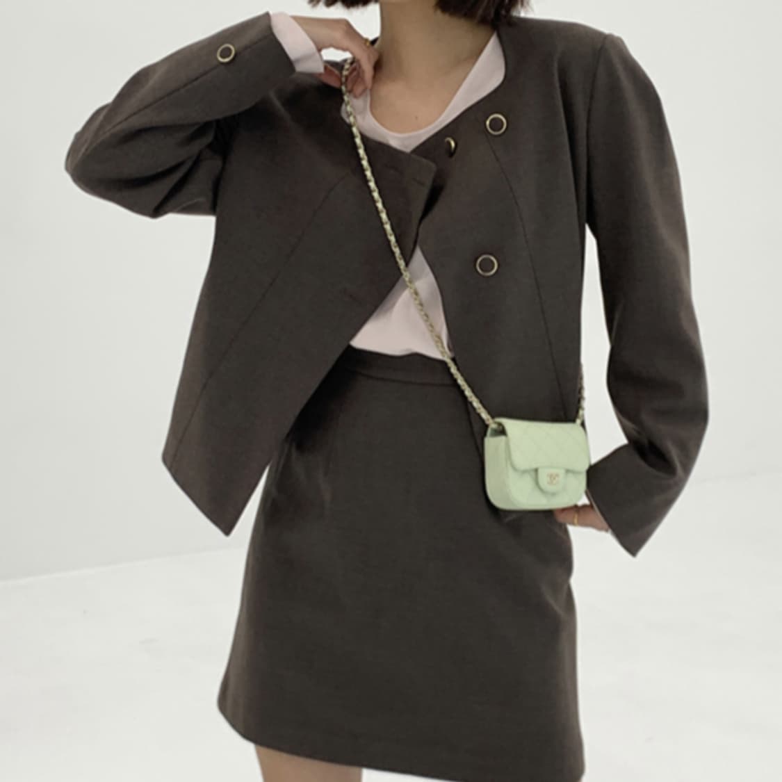 [새상품] 에이치모드 브리즈 크롭 자켓 : 브라운 상품이미지1