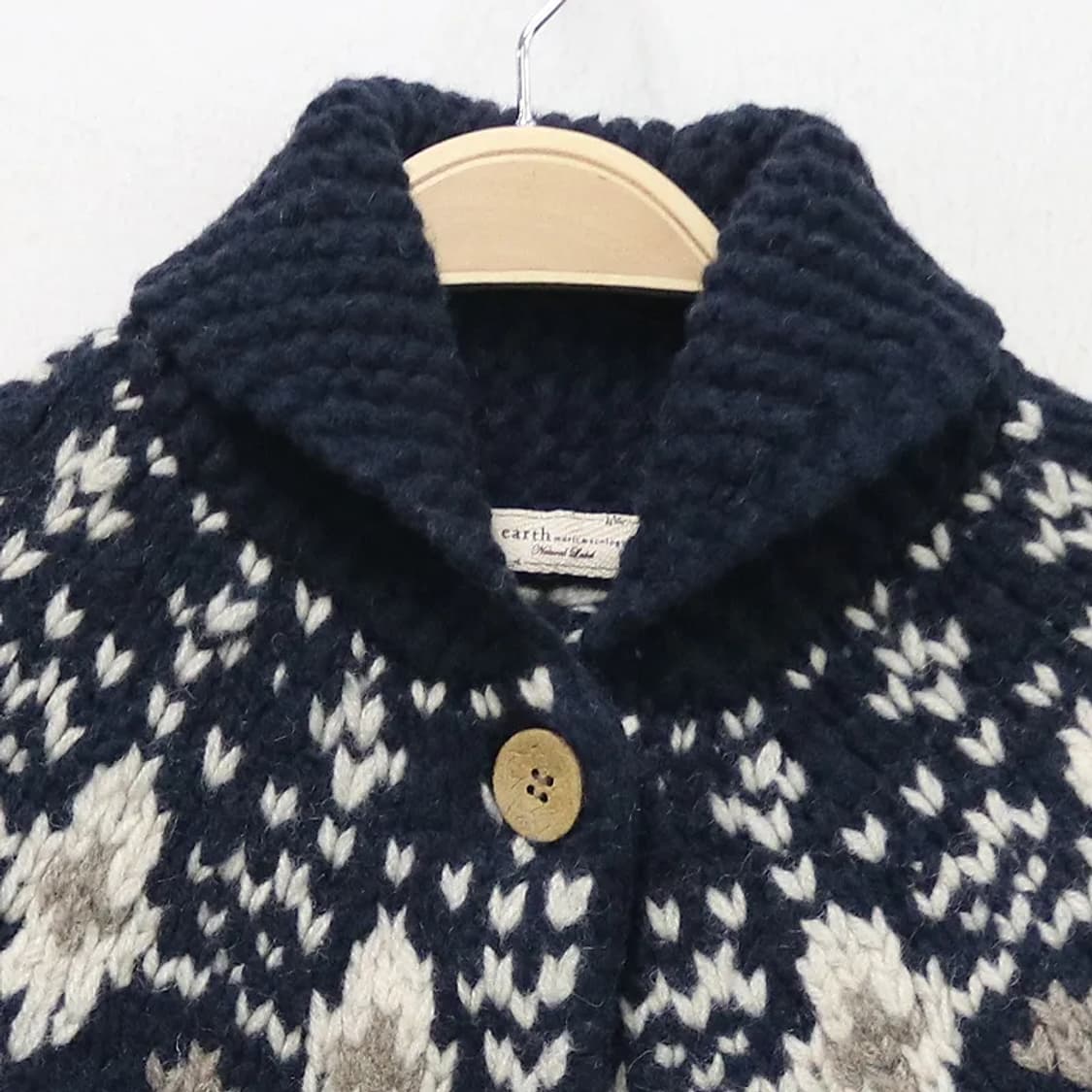 얼스뮤직 네이비 눈꽃패턴 울 코위찬 가디건 60934 상품이미지5