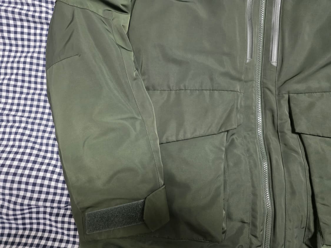 유니클로 x 화이트 마운티니어링 하이브리드 다운 파카 XL 상품이미지3