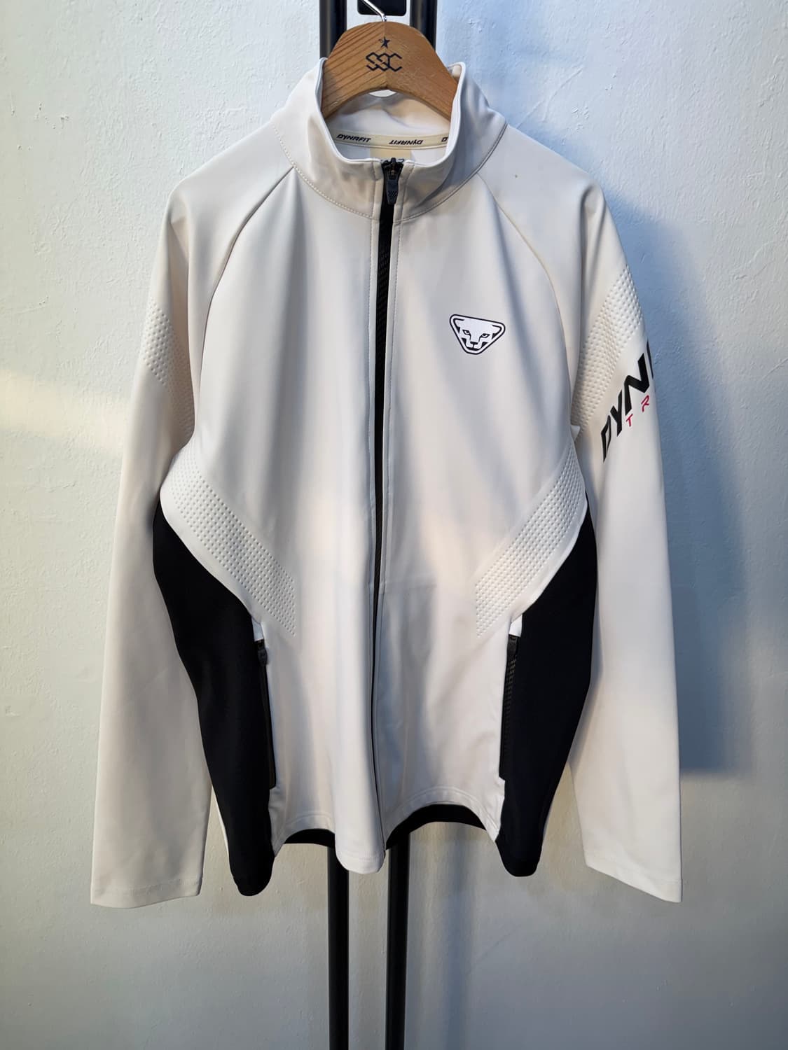 정품) 다이나핏 남성 집업 100 상품이미지1