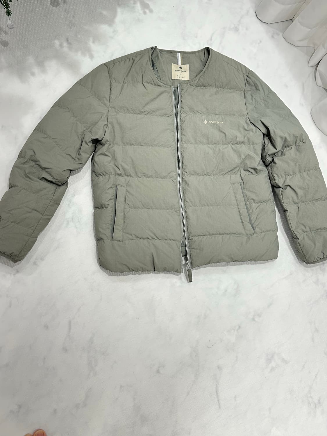 스노우피크 경량패딩 L 상품이미지1