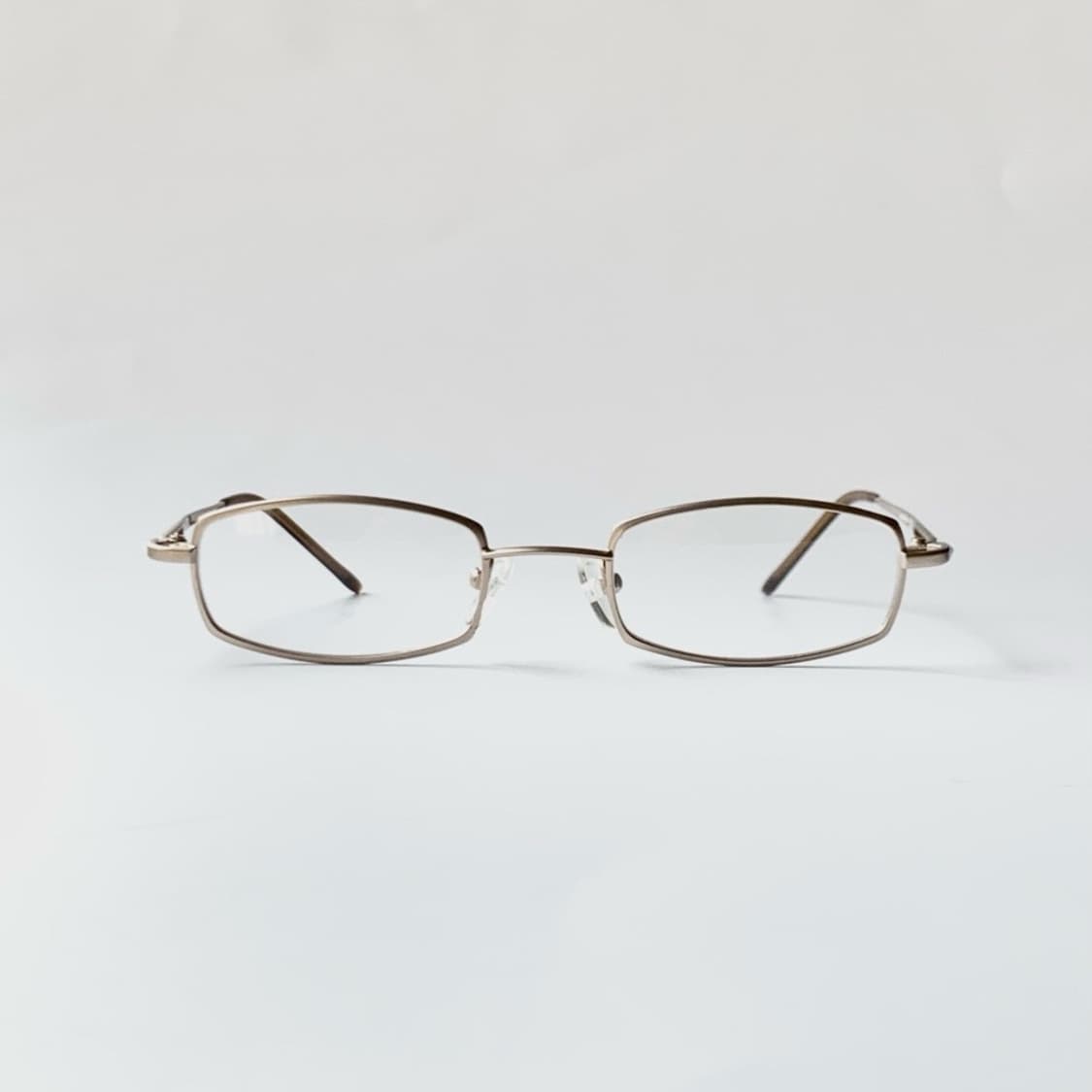 [픽키-683] 슬림 골드 메탈 사각 안경 미니멀 직사각 프레임 상품이미지1