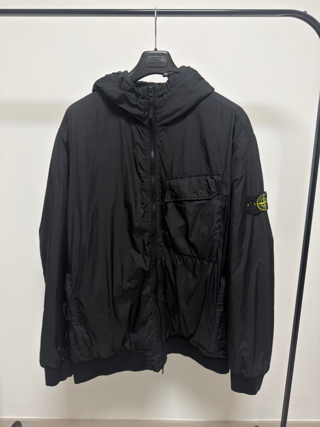[3XL] 스톤아일랜드 크링클랩스 프리마로프트 패딩 블랙 상품이미지1