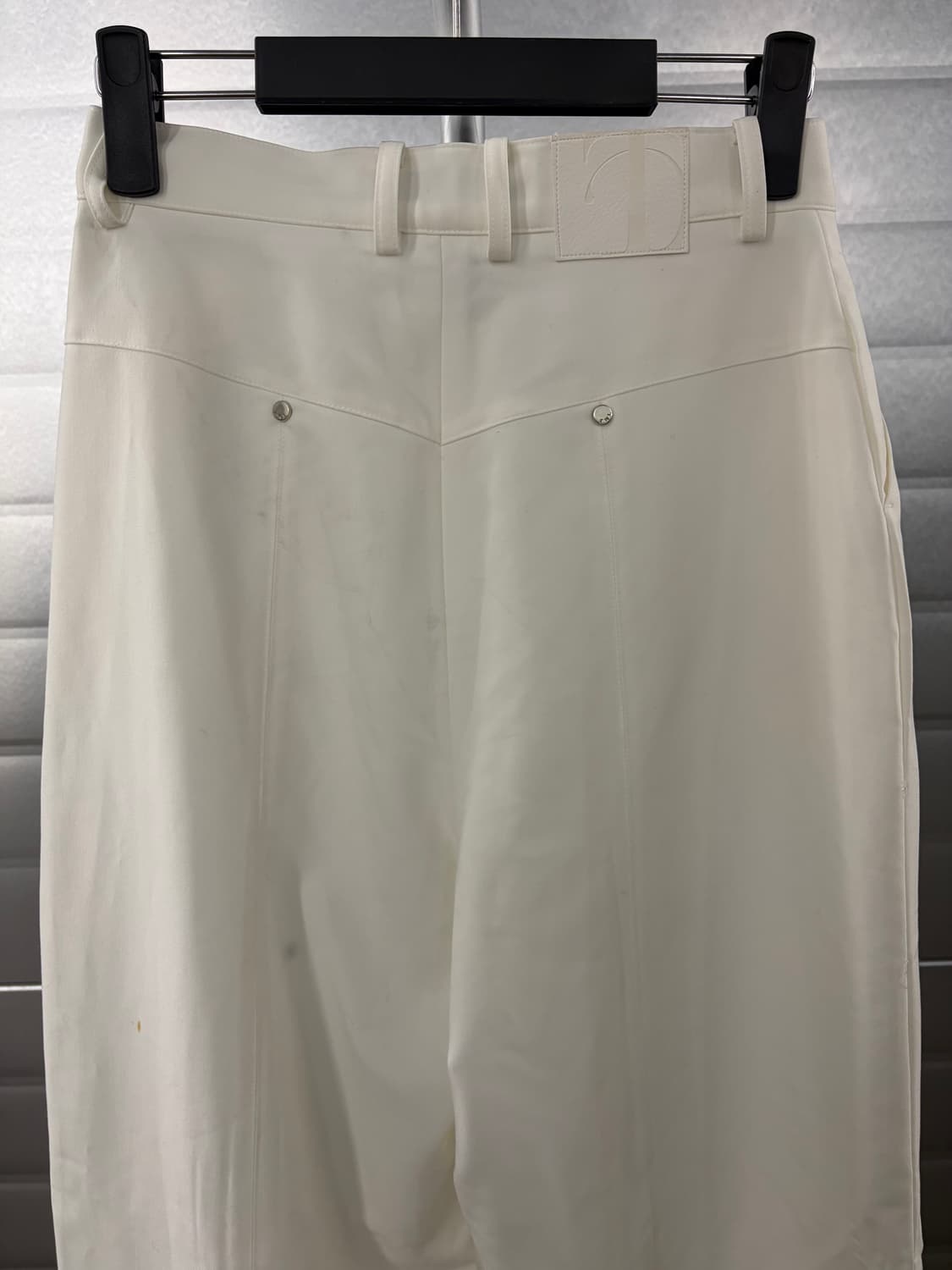 TREEMINGBIRD Rivet Slit Trouser [White] 상품이미지6