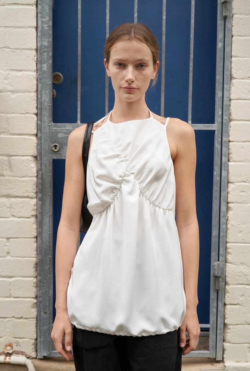 페스토 SHIRRING MIDI TOP WHITE 슬리브리스 블라우스 상품이미지1