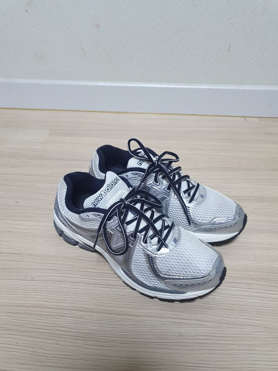 뉴발란스 860v2 운동화 270 상품이미지2