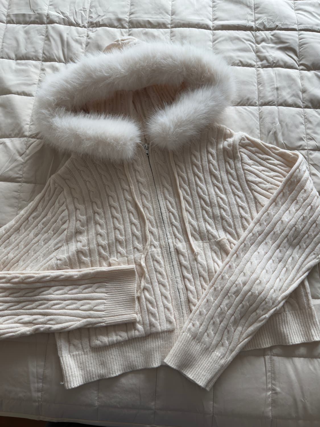 일본 INGNI 퍼 후드 꽈배기 니트 후드집업 아이보리 상품이미지3