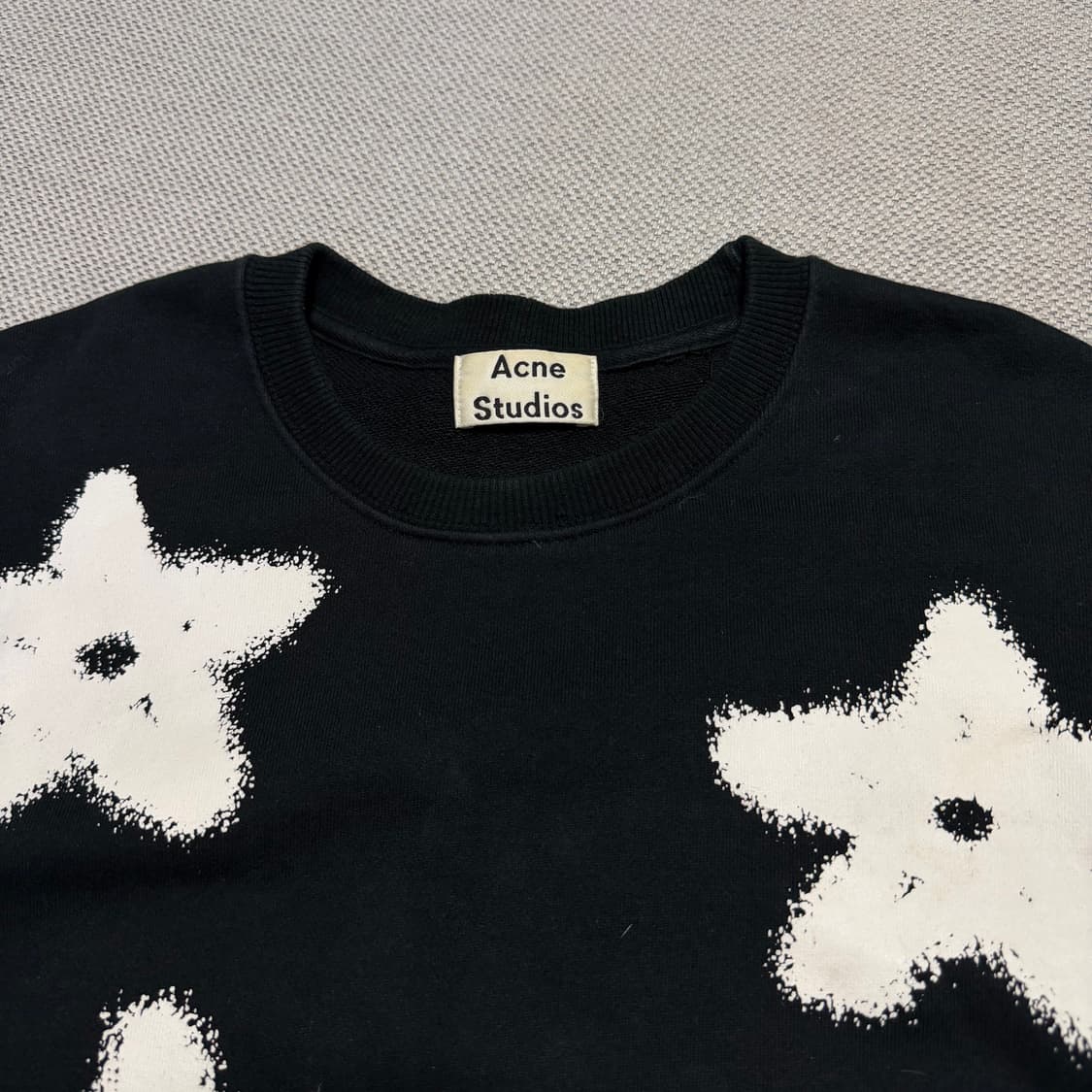 아크네 스튜디오 프린팅 맨투맨 상품이미지2