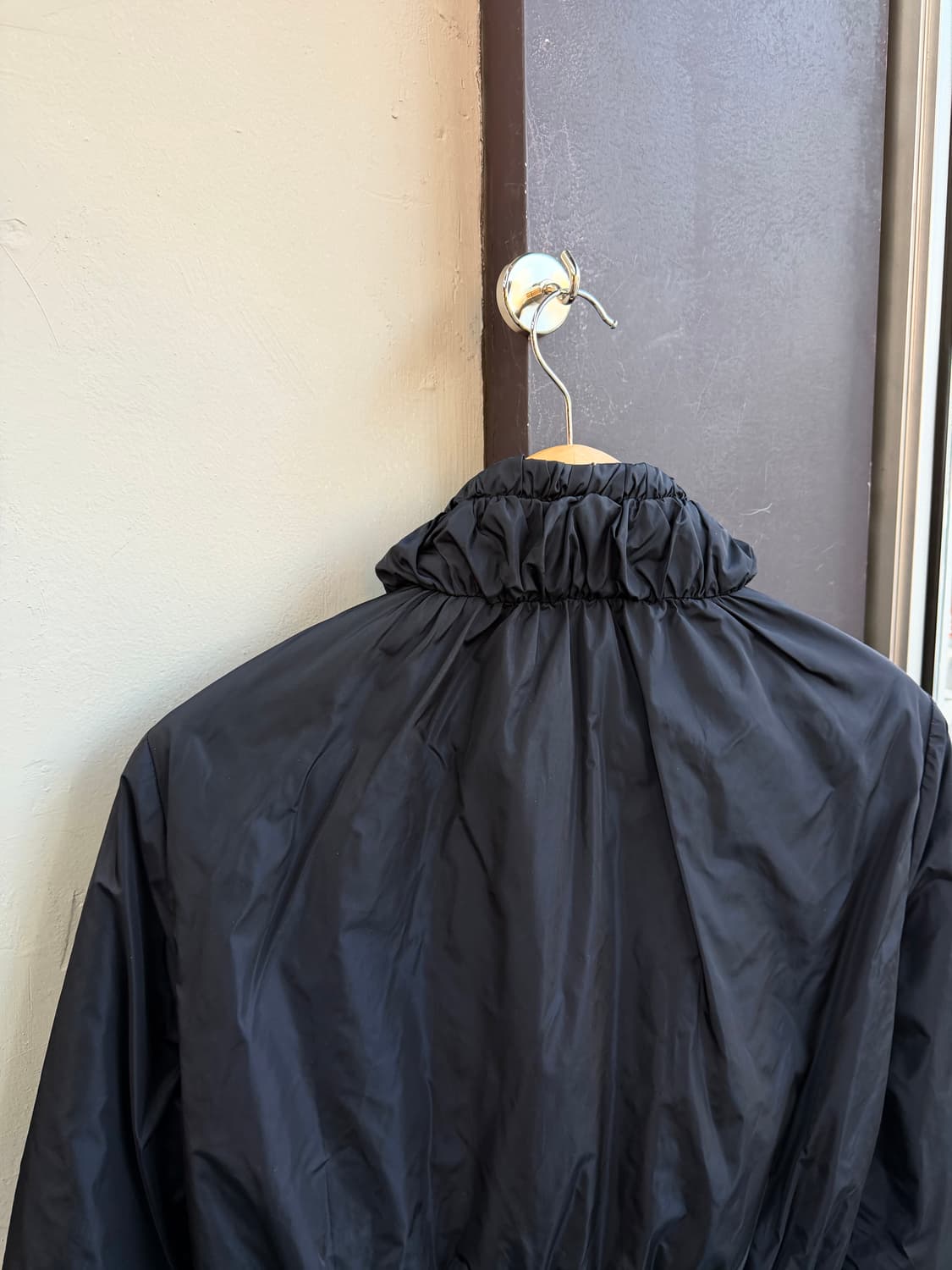 L/ 구찌 자수로고 벨티드 숏 패딩점퍼 상품이미지9