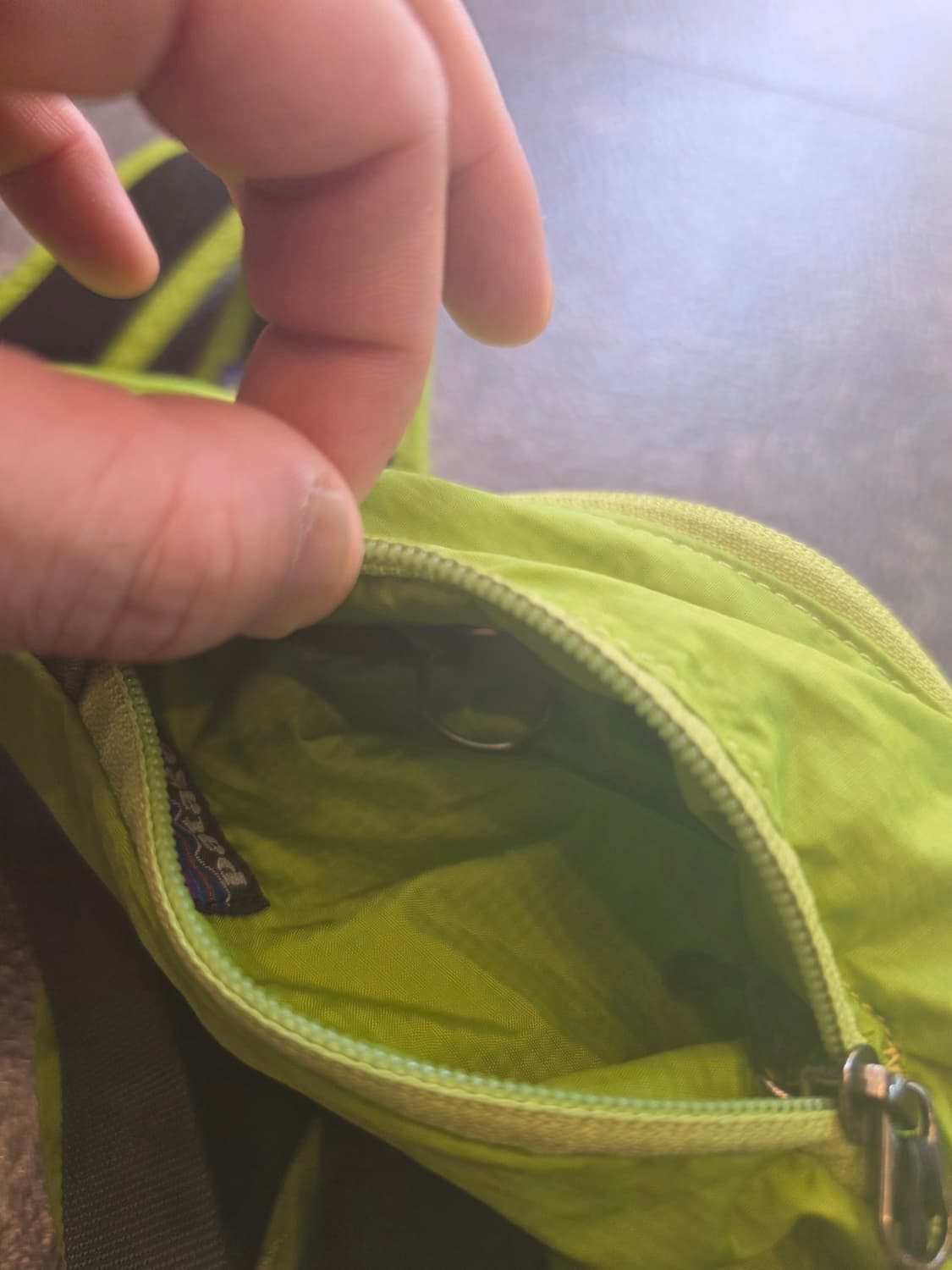 파타고니아 슬링백 - 라임색 상품이미지6