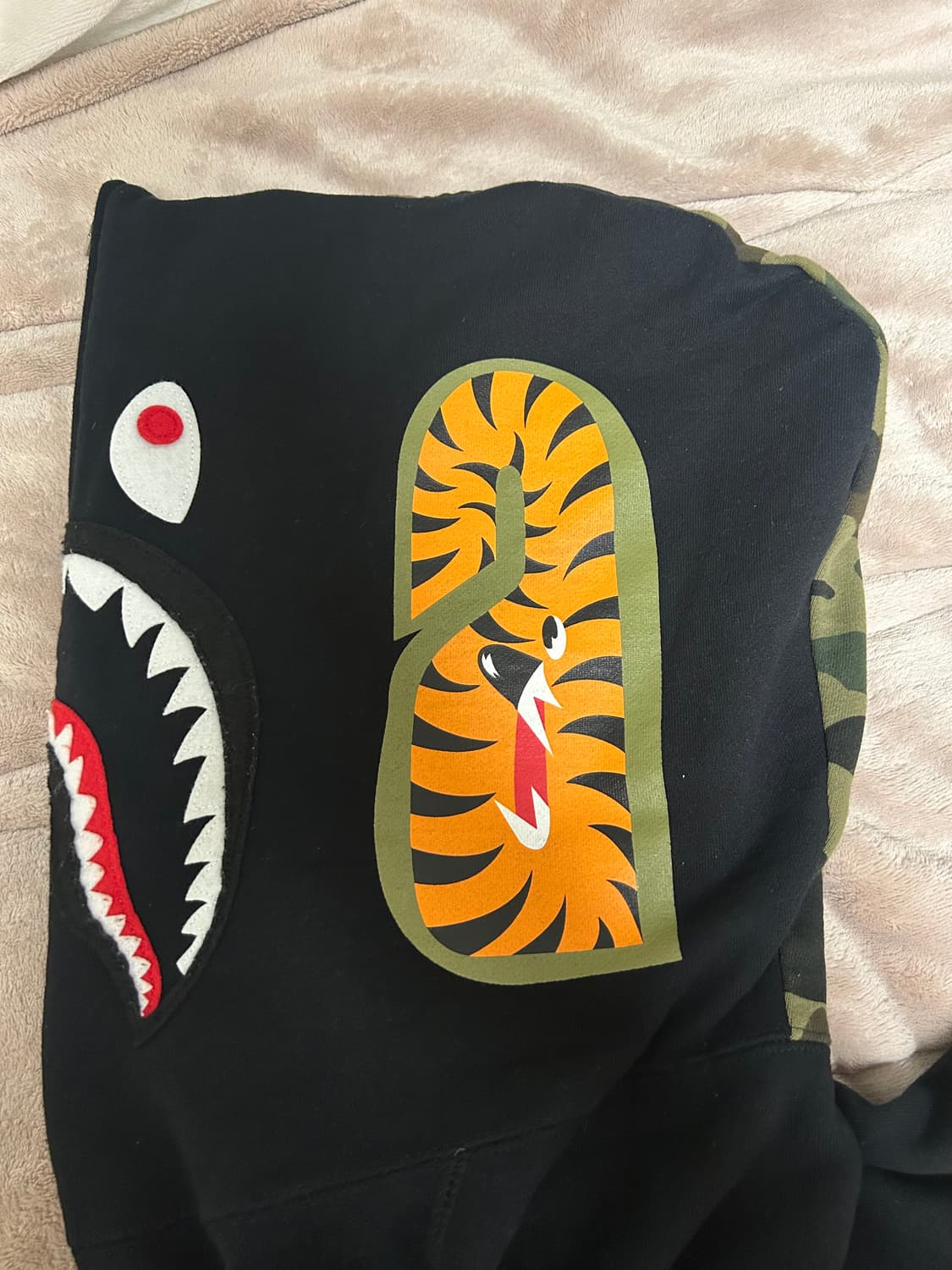 베이프 퍼스트 카모 샤크 풀집 후드 블랙 상품이미지6