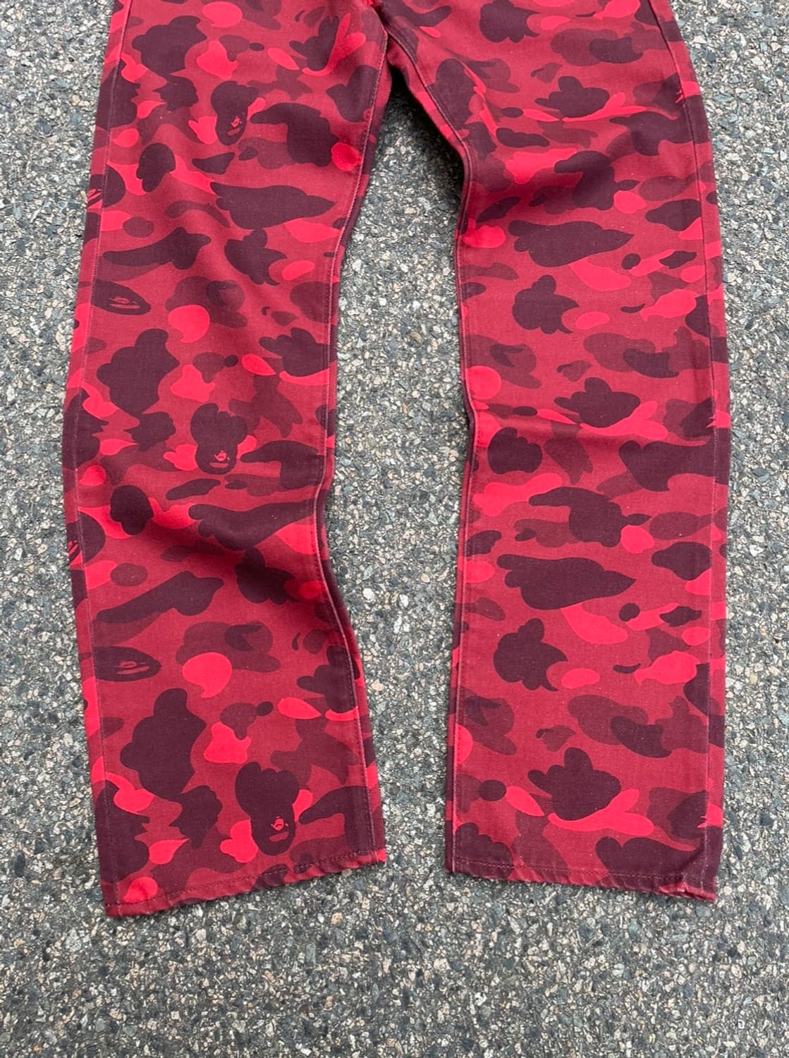 베이프 x 리바이스 레드 카모 데님팬츠 상품이미지4