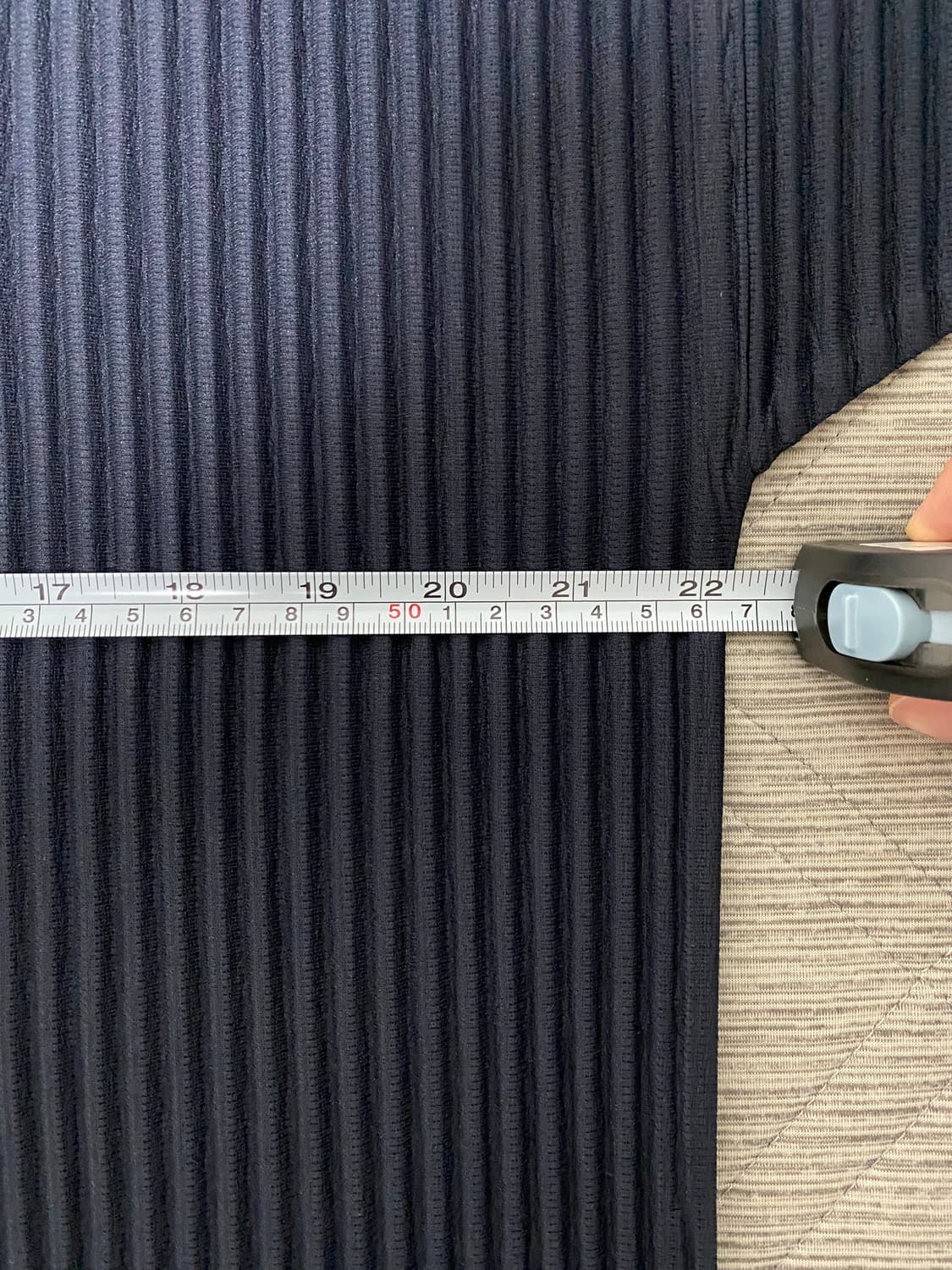 옴므플리세 베이직 반팔 네이비 3 상품이미지4