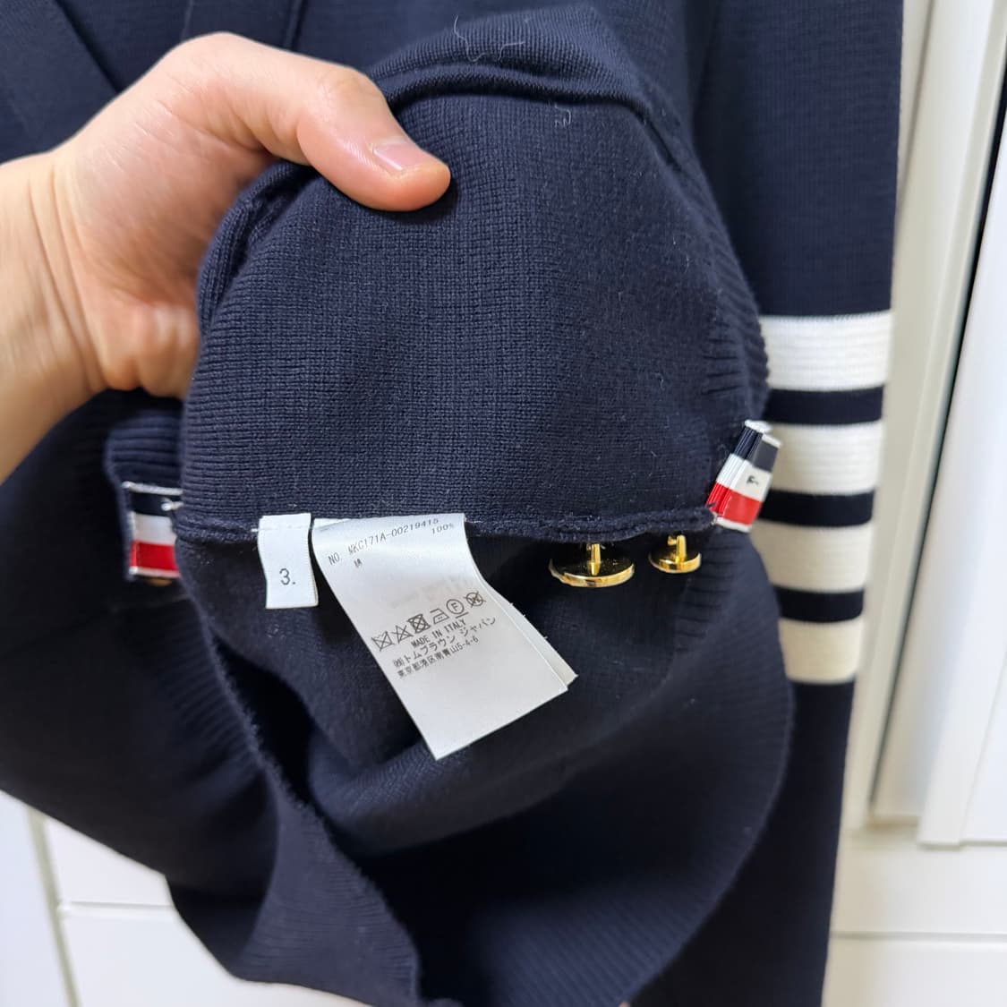 톰브라운 사선완장 밀라노스티치 금장 가디건
3  상품이미지5