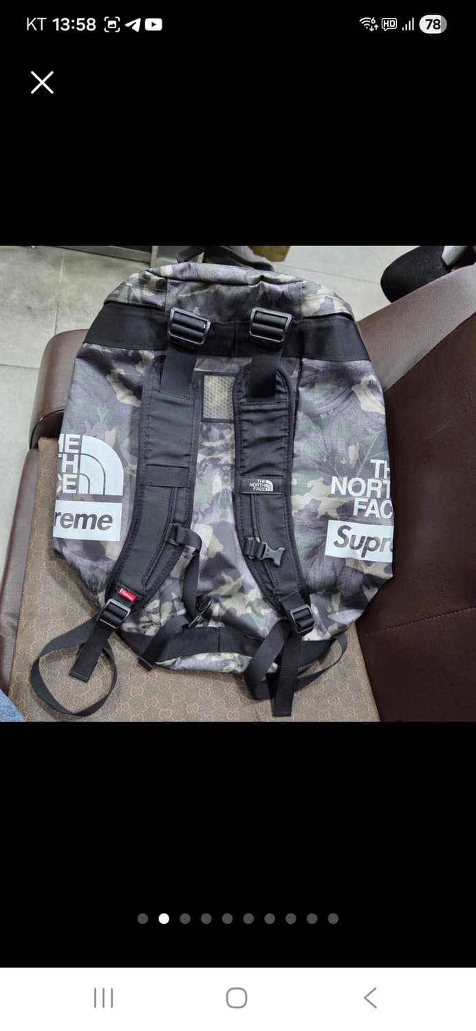 노스페이스X슈프림 카모 백팩 상품이미지2