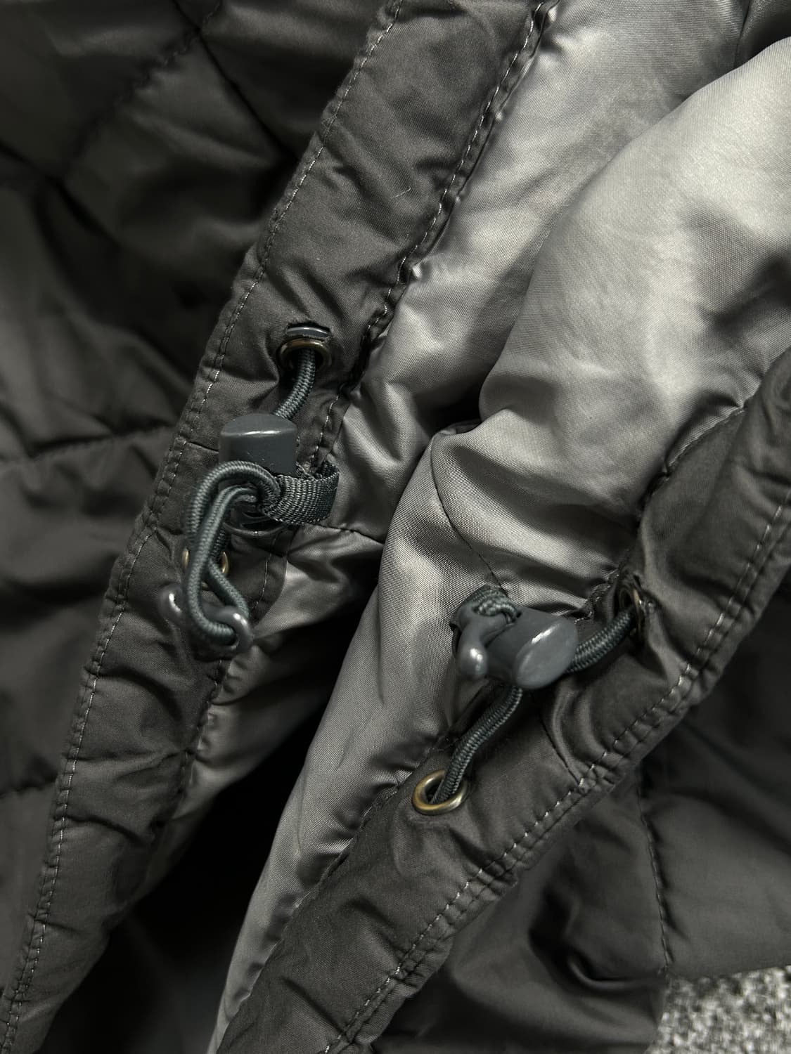 노스페이스 그레이 경량 패딩 L  상품이미지5