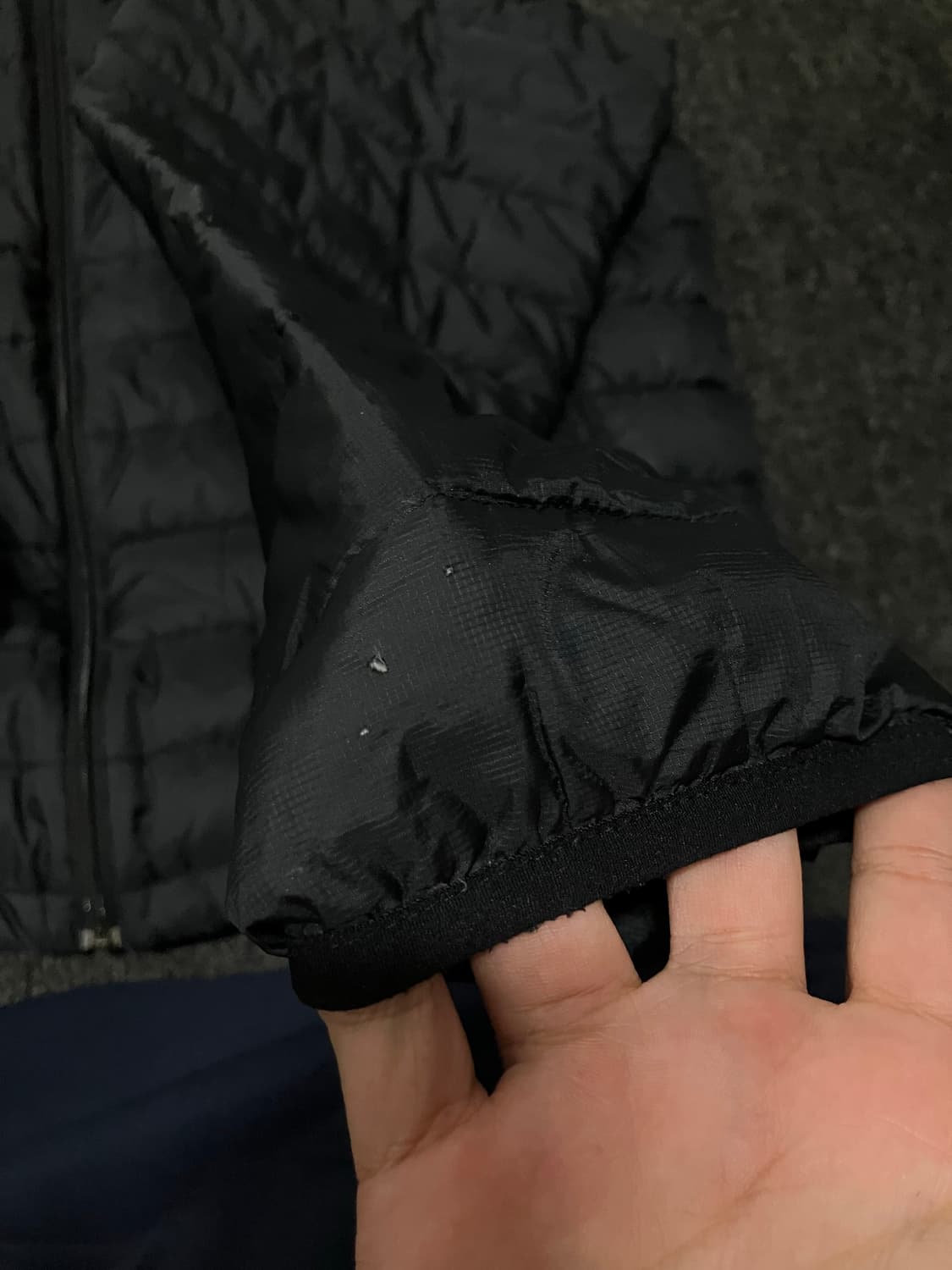 파타고니아 다운스웨터 패딩 블랙 상품이미지8