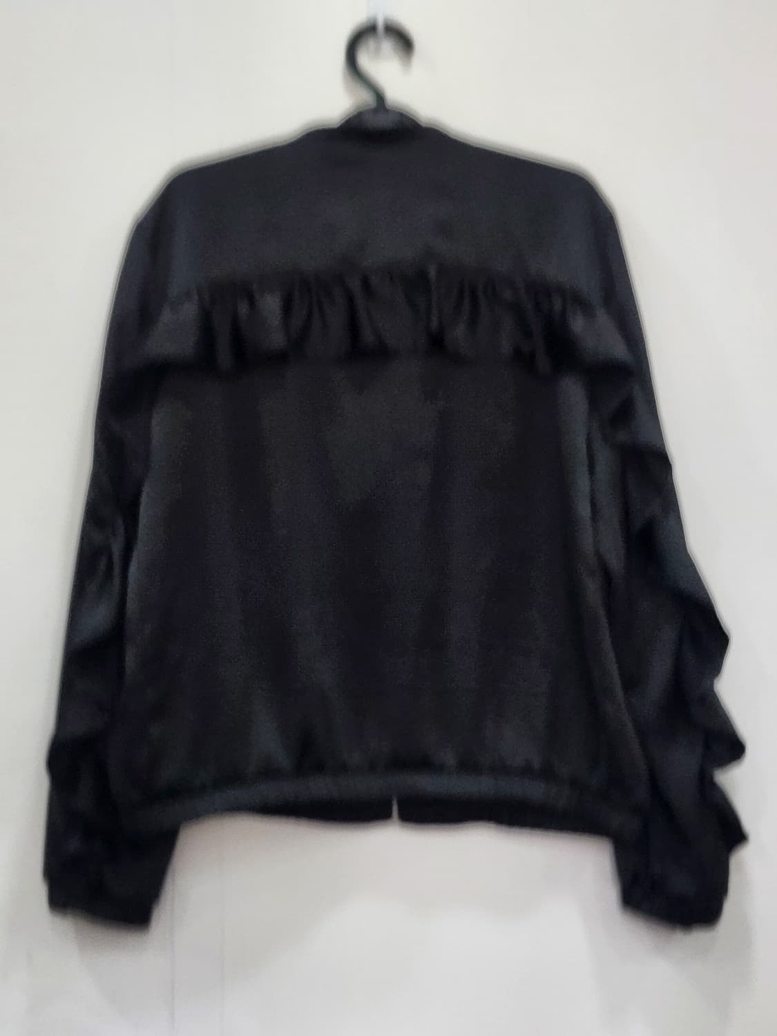 [L] 자라 TRF 블랙 프릴 봄버 자켓 여성 L 상품이미지3