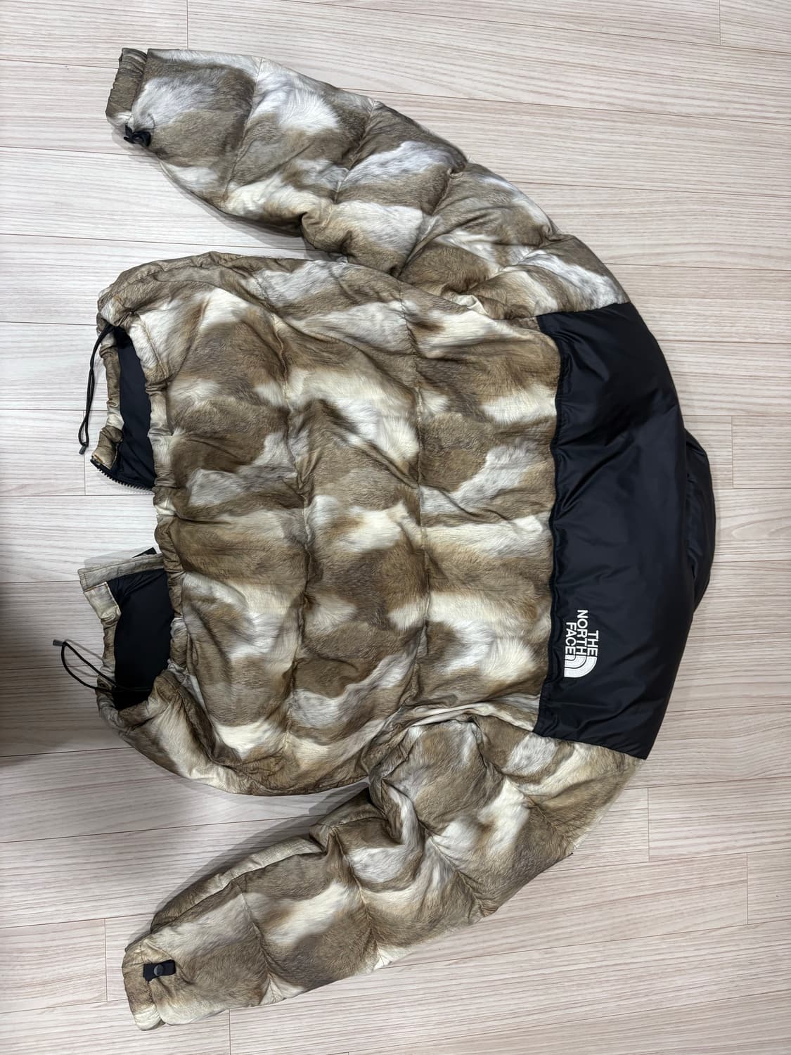 슈프림x노스페이스 눕시패딩 상품이미지2