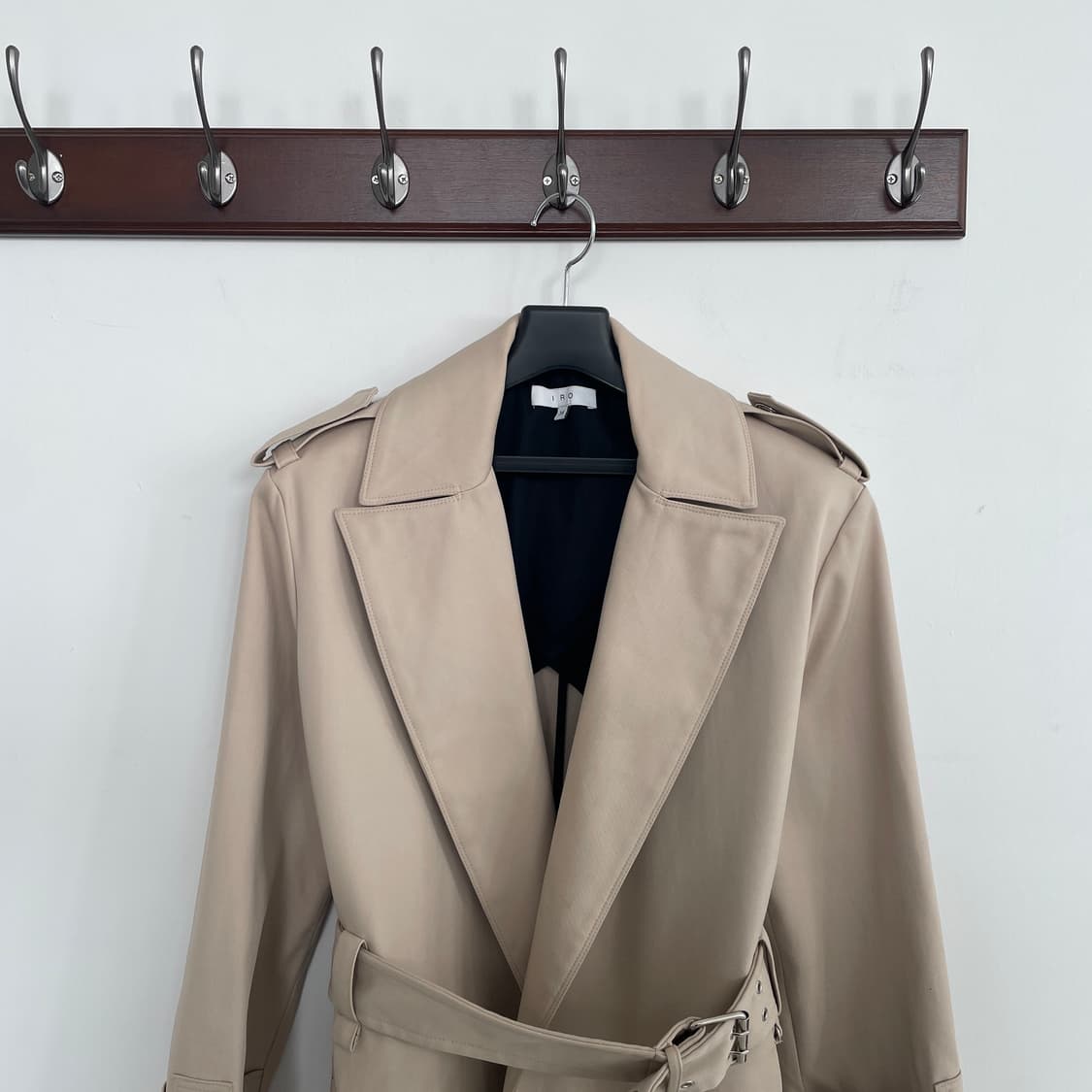 이로 벨티드 헤비 트렌치 코트 베이지 상품이미지3