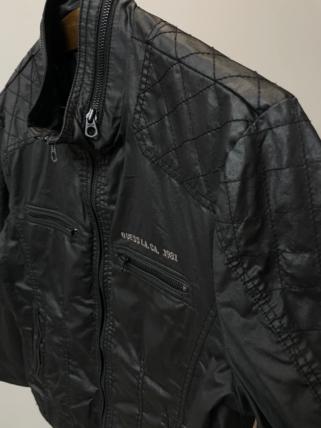 (XL) Guess 게스 블랙 락시크 블루종 자켓 상품이미지4