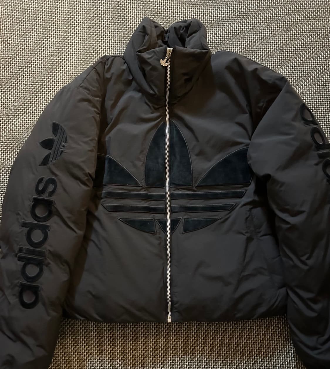 아디다스 숏패딩 상품이미지1