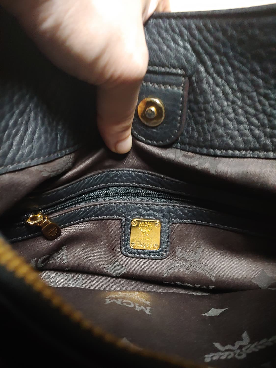 mcm 네츄럴레더 호보백 라지 상품이미지6