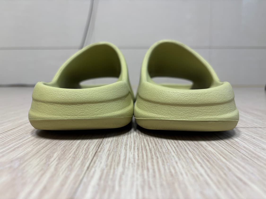Yeezy 이지 슬라이드 레진 275 상품이미지3