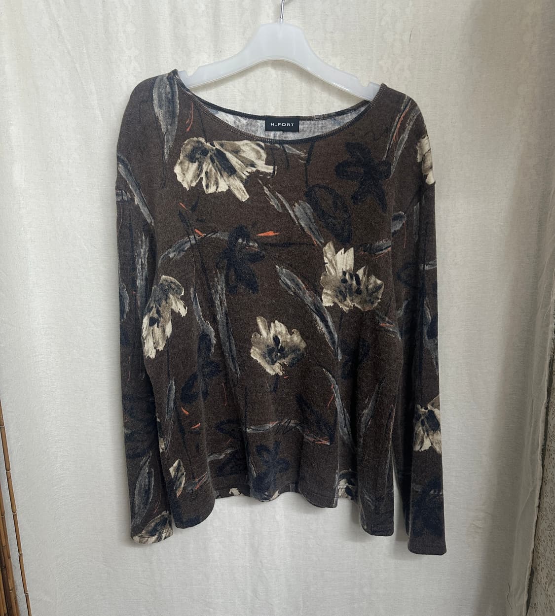 h.port 플라워 긴팔 상품이미지3