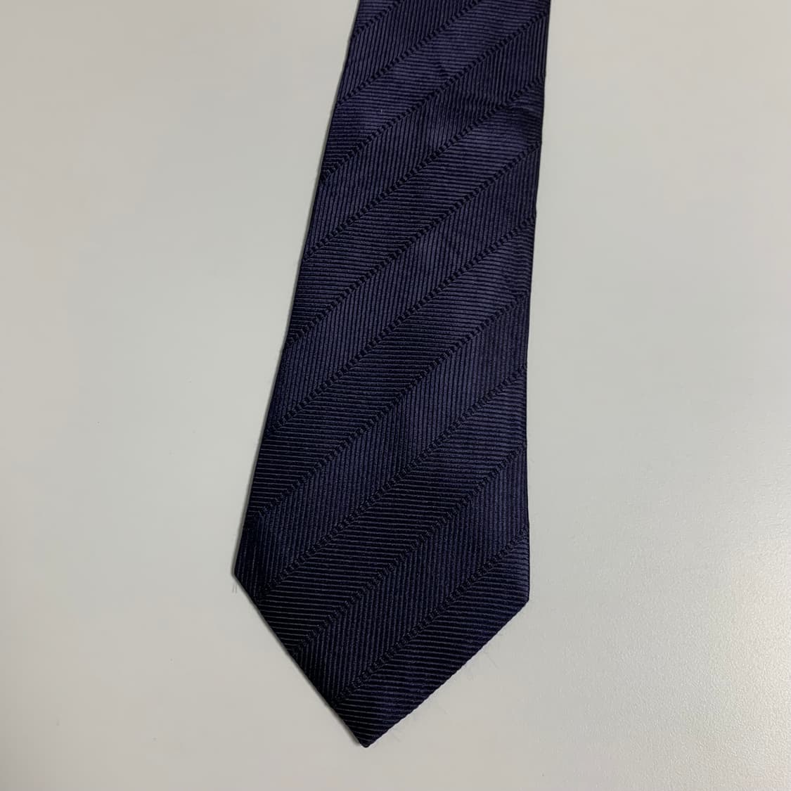 알마니(ARMANI) 네이비 레지멘탈 클래식넥타이 명품 신형라벨 A+ 상품이미지10