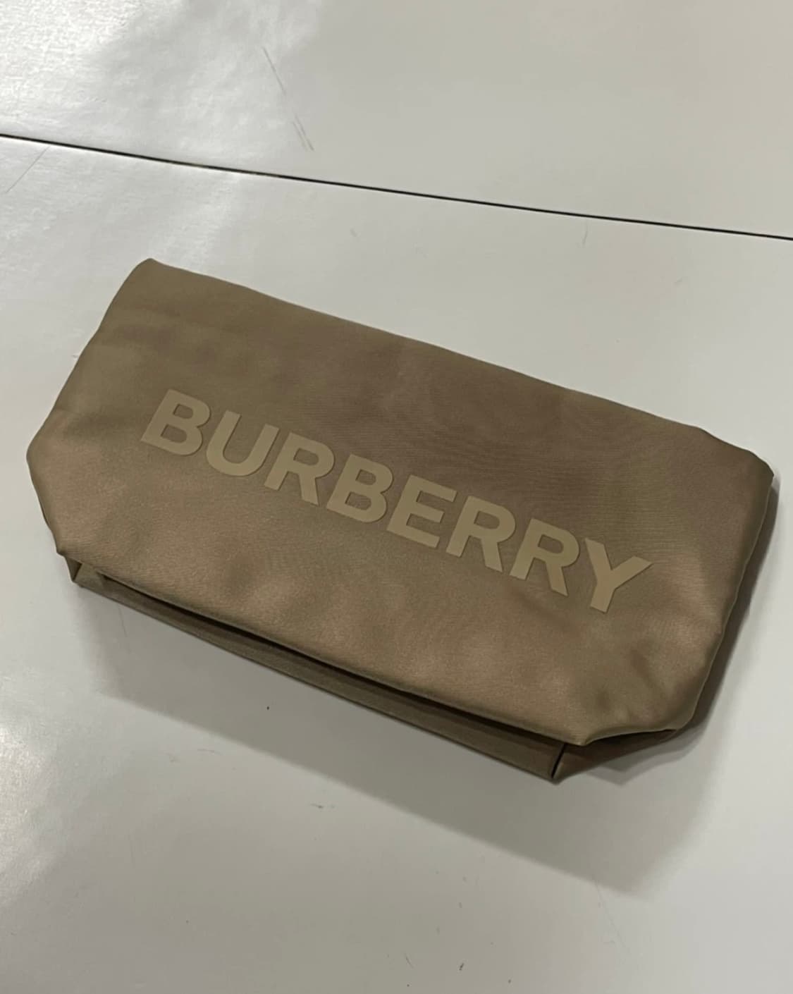 버버리 메이크업 파우치 상품이미지1