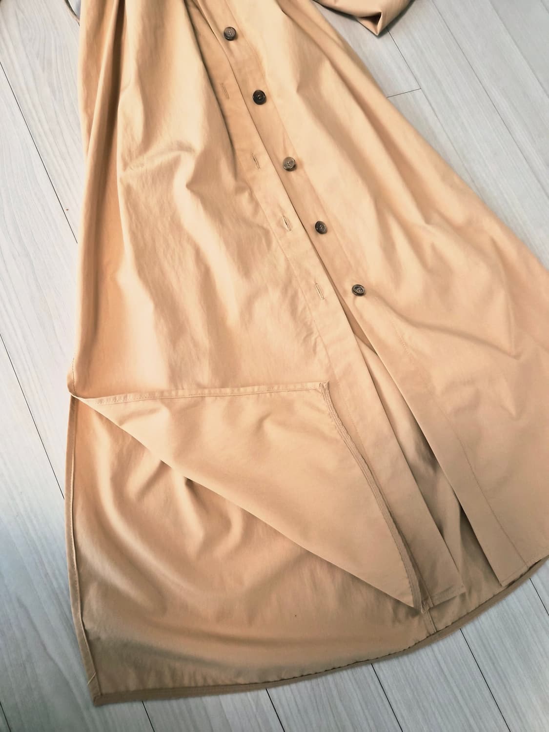 더 캐시미어(the CASHMERE) 브랜드의 고급스러운 셔츠 스타일 롱 상품이미지4