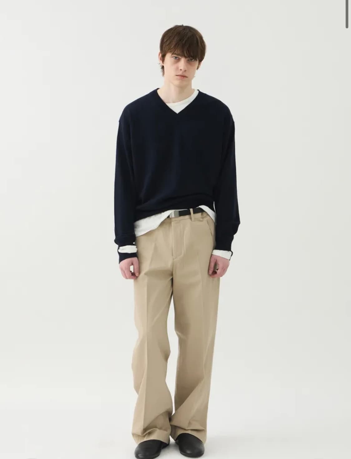 [L] 윈더 슬리브컷 브이넥 니트 네이비 상품이미지1