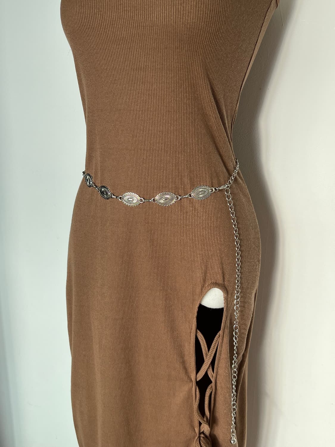 [새상품 반값판매] 브라운 골지 옆트임 매듭 롱원피스 상품이미지4