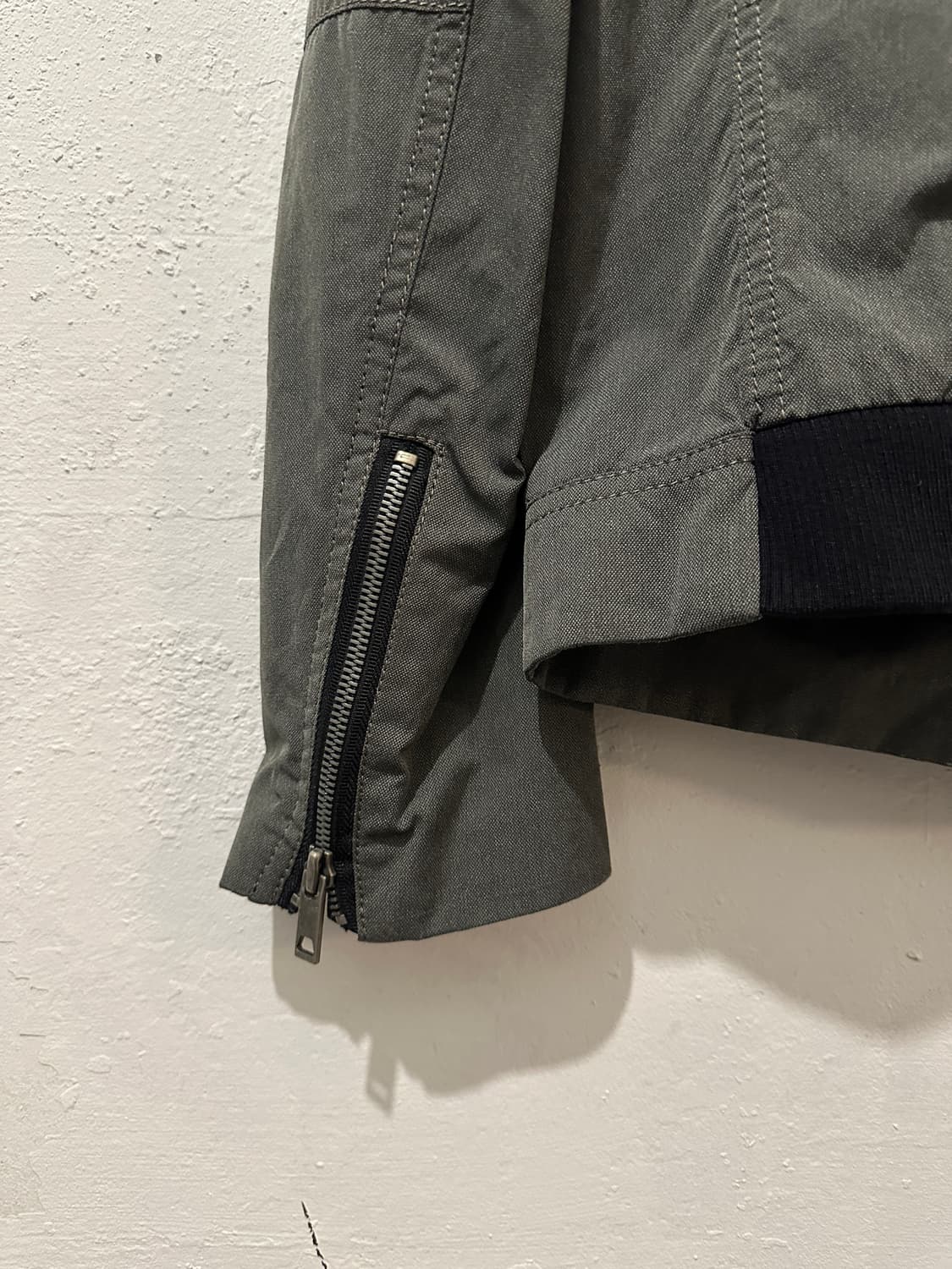 솔리드옴므 유틸리티 멀티포켓 필드 자켓 상품이미지7