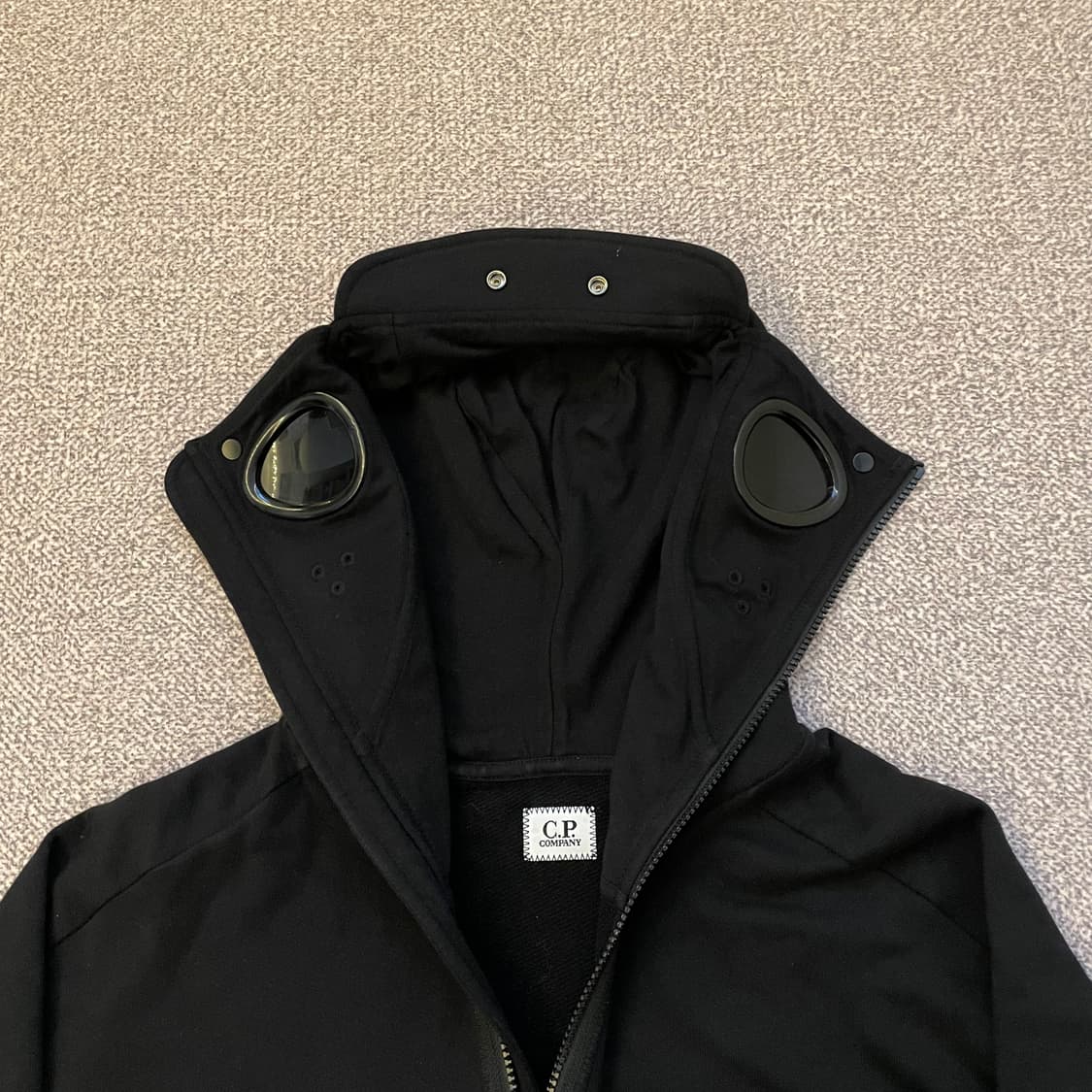 C.P. Company 고글 후드집업 상품이미지4