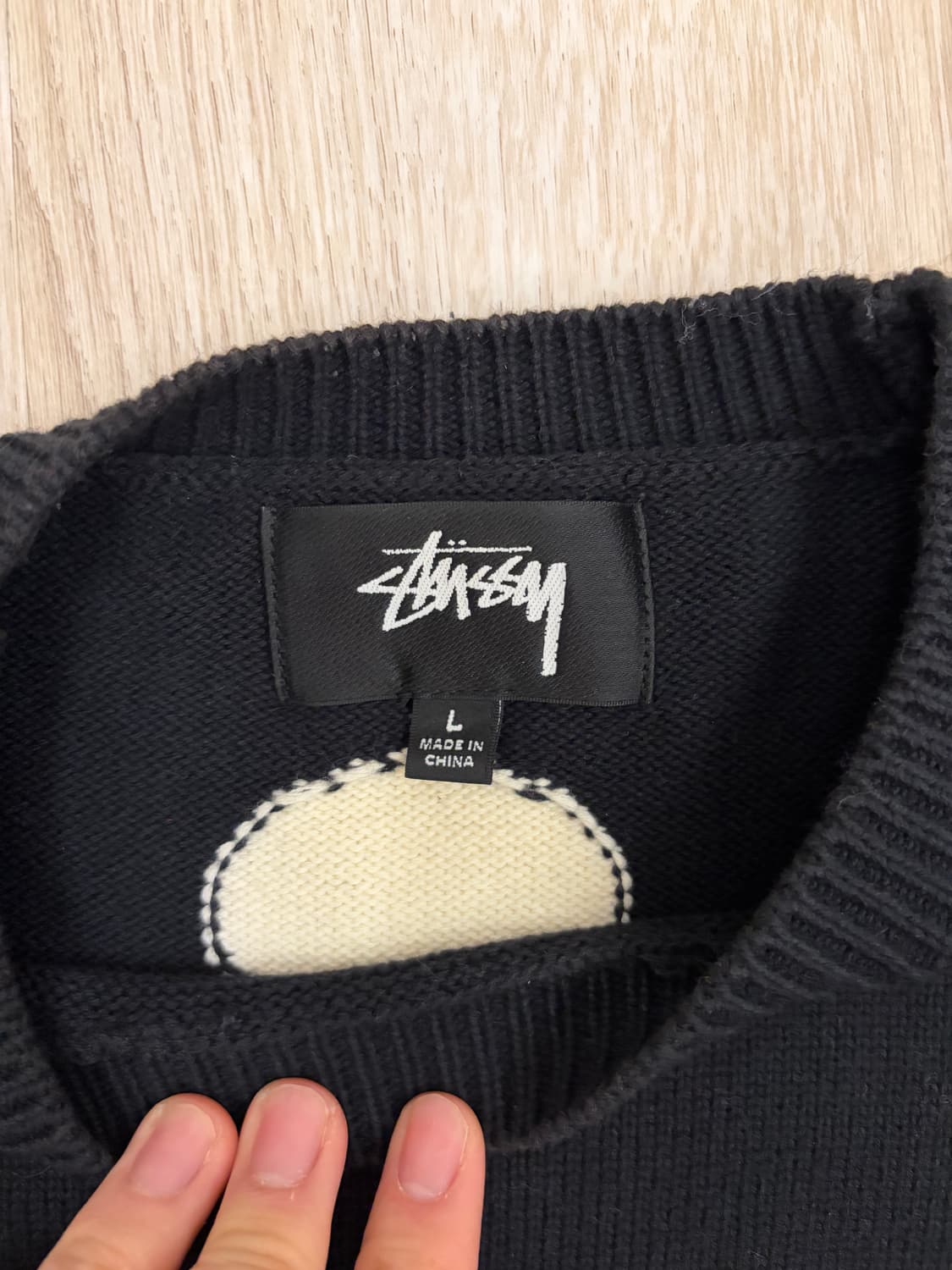 스투시 왕관 블랙 니트  상품이미지5