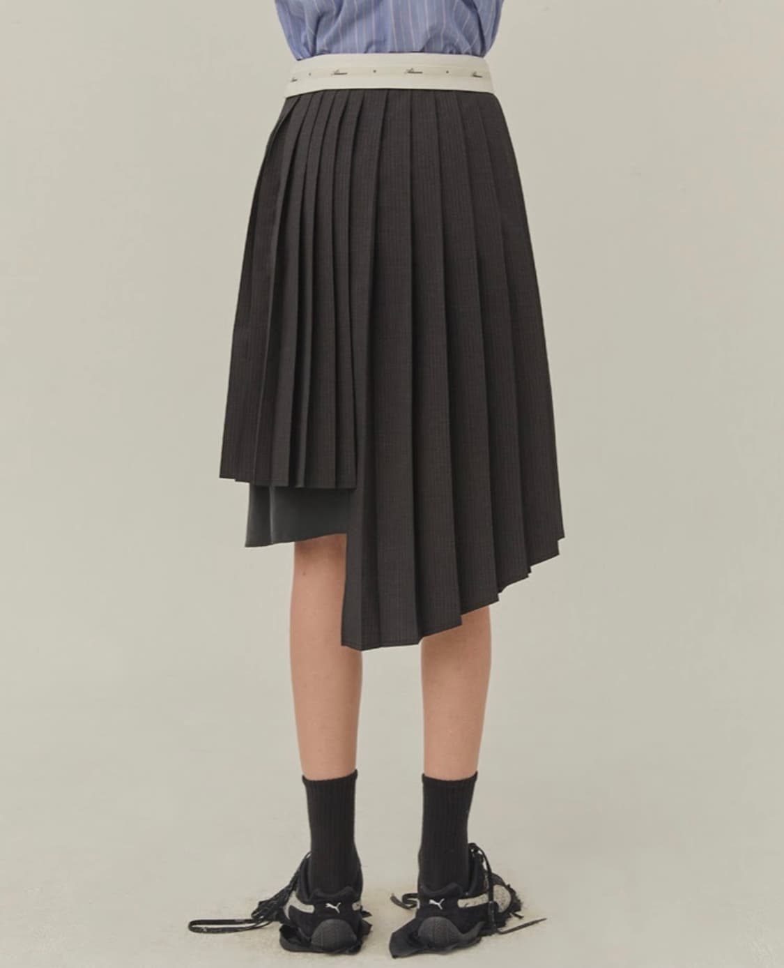 아더에러 꼬냑 스커트 Conak skirt Charcoal 상품이미지2