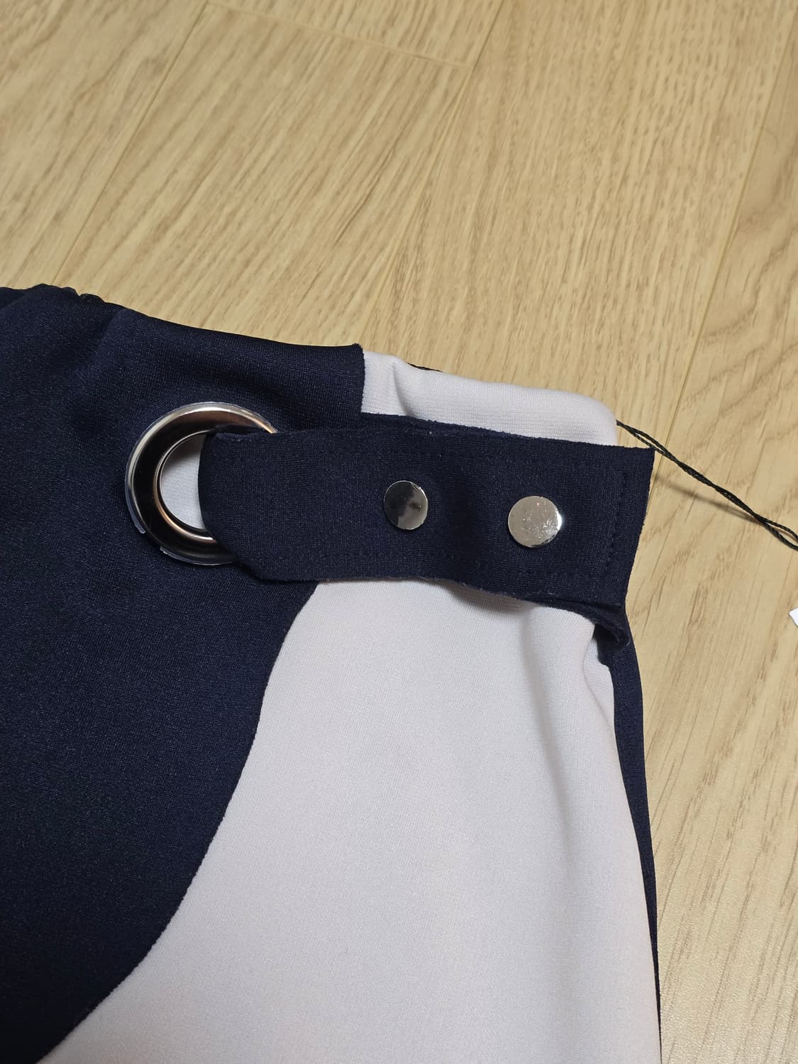 Radiate 라디에이트 미디 치마 새상품 상품이미지2