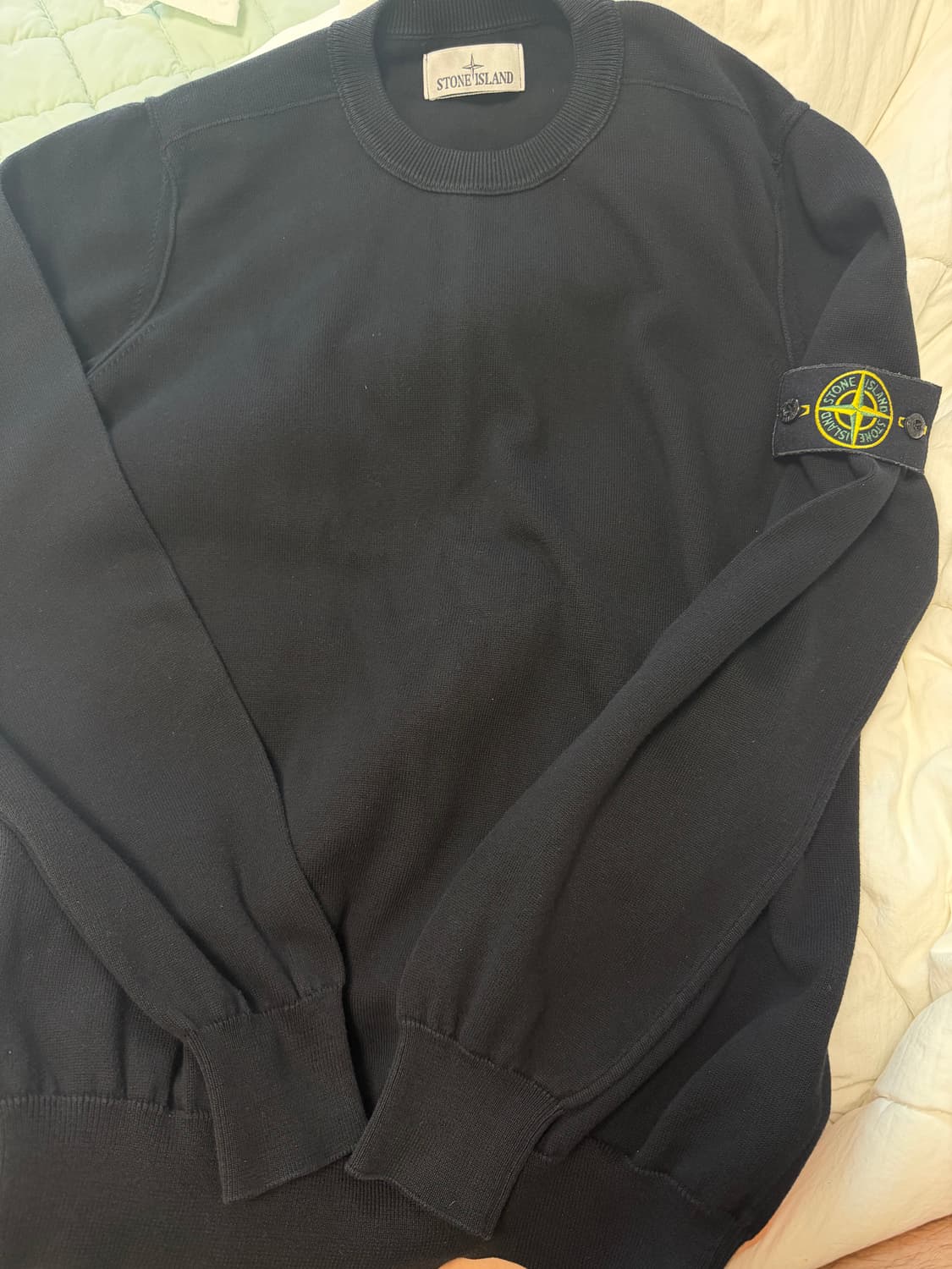 24년식 백화점판 새상품급 스톤아일랜드 울니트 블랙 M 상품이미지1