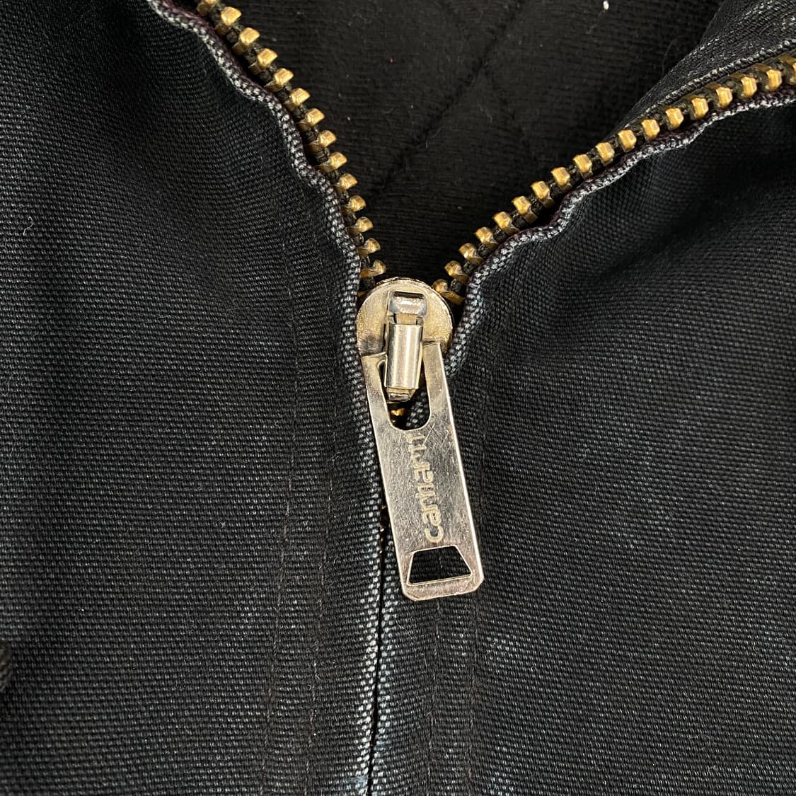 칼하트 USA OG J140 샌드스톤 블랙 워크 자켓 (110) 상품이미지6