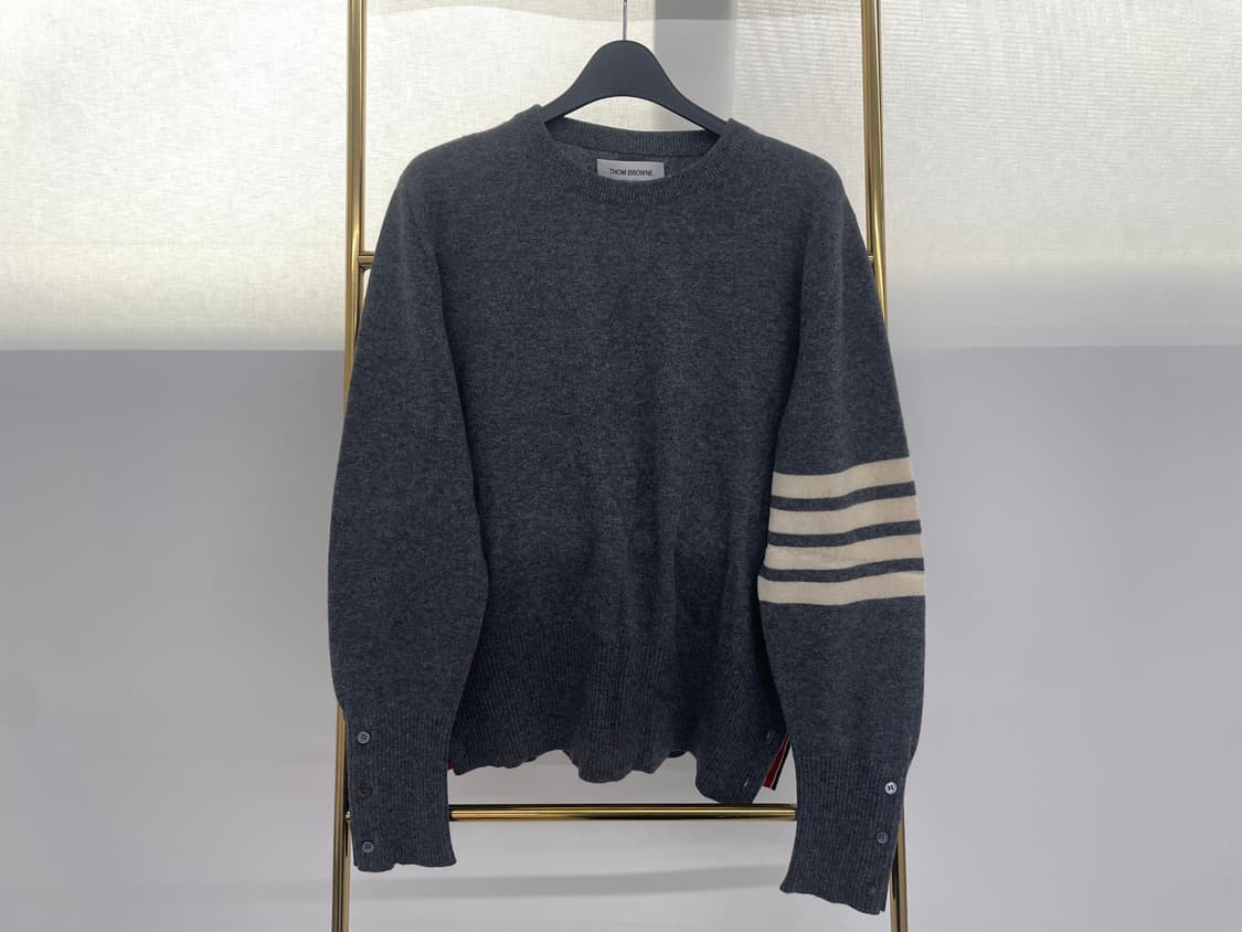 톰브라운 긴팔 니트 상품이미지1
