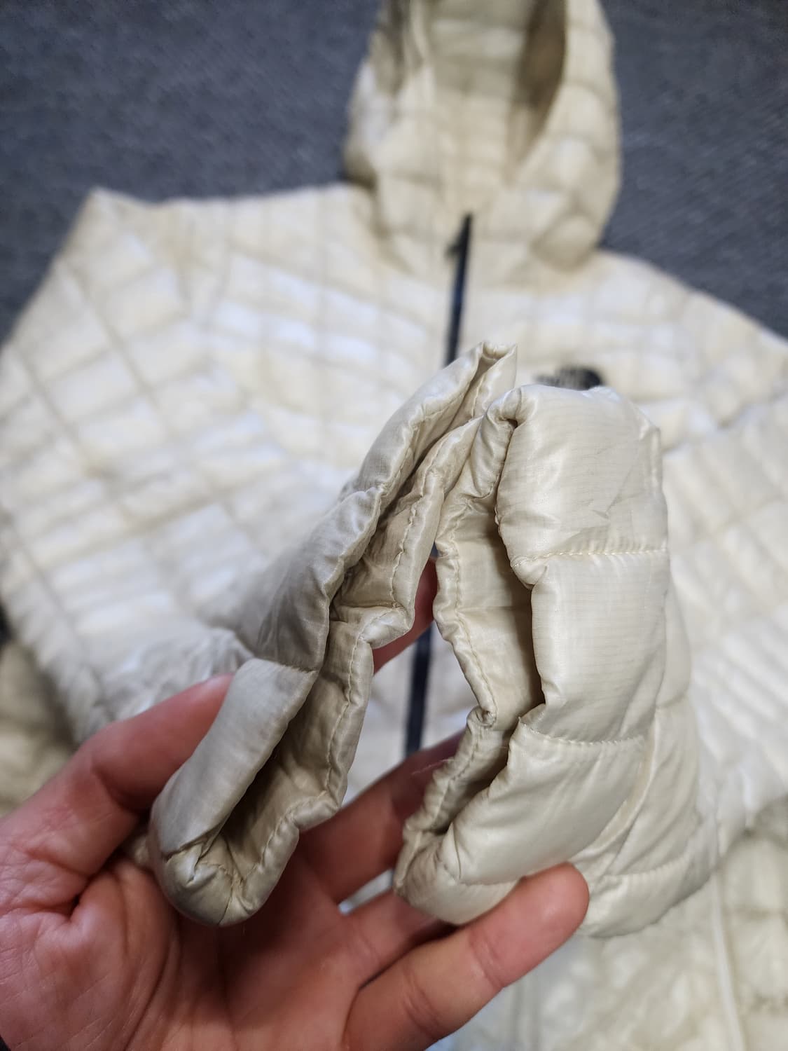 여성 노스페이스 후드 경량패딩 상품이미지9